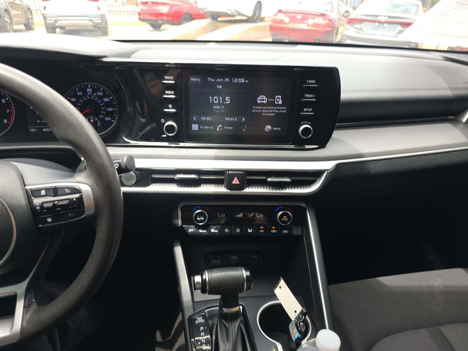 2022 Kia K5 LXS FWD