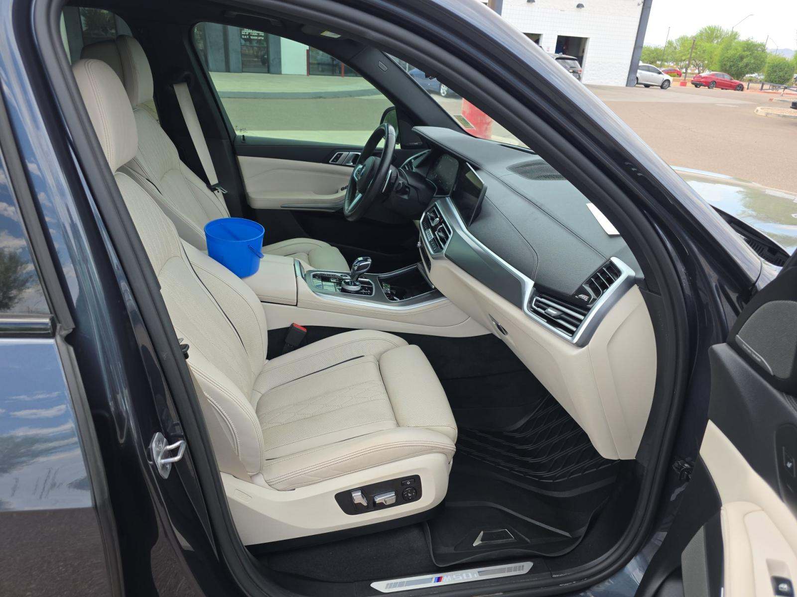 2022 BMW X5 M50i AWD