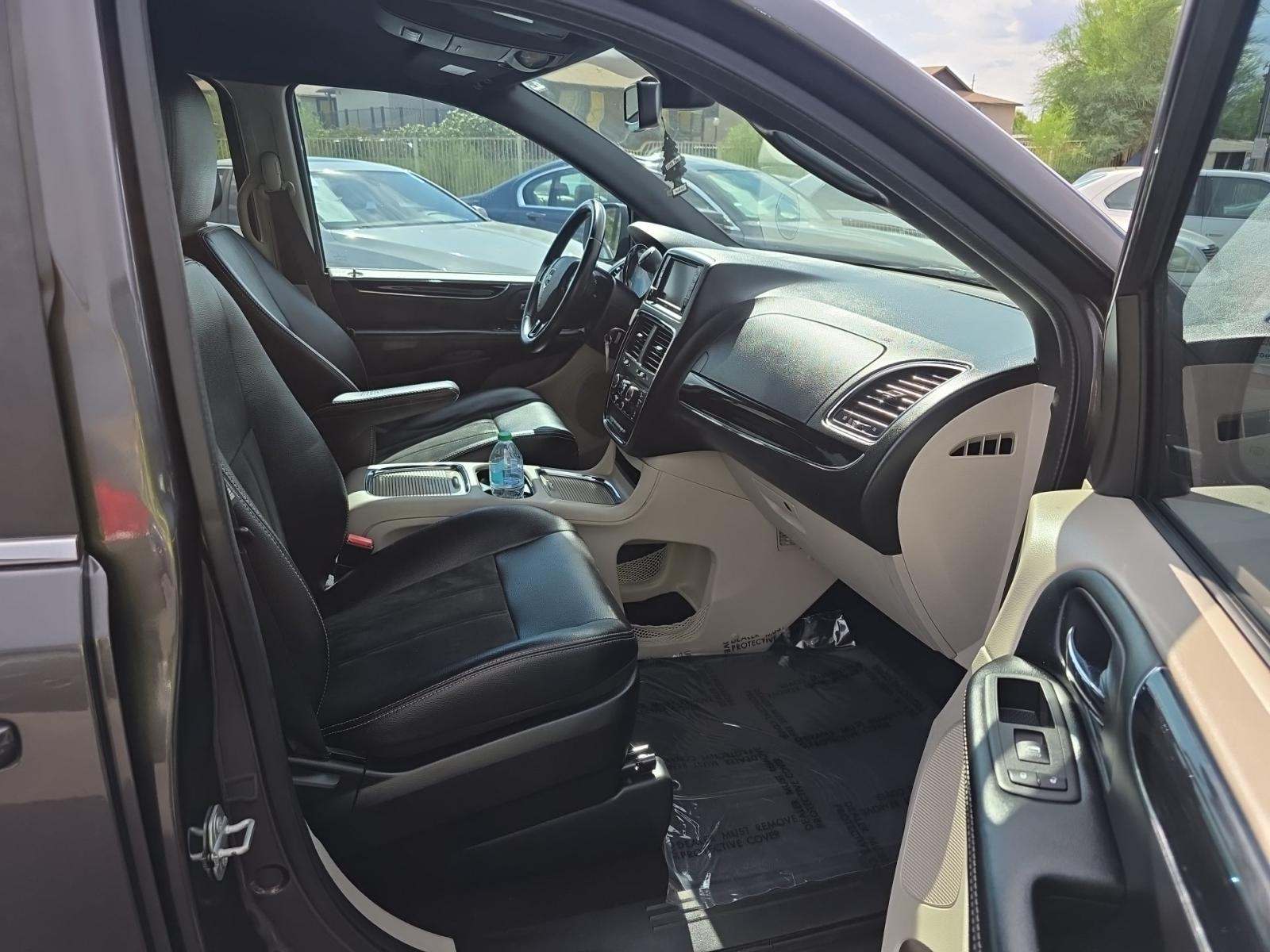 2019 Dodge Grand Caravan SXT FWD