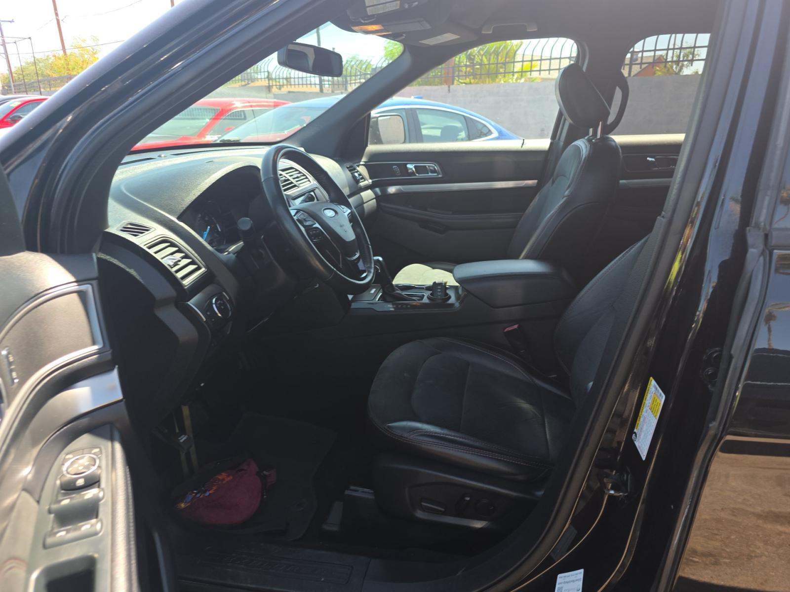 FORD EXPLORER - 6