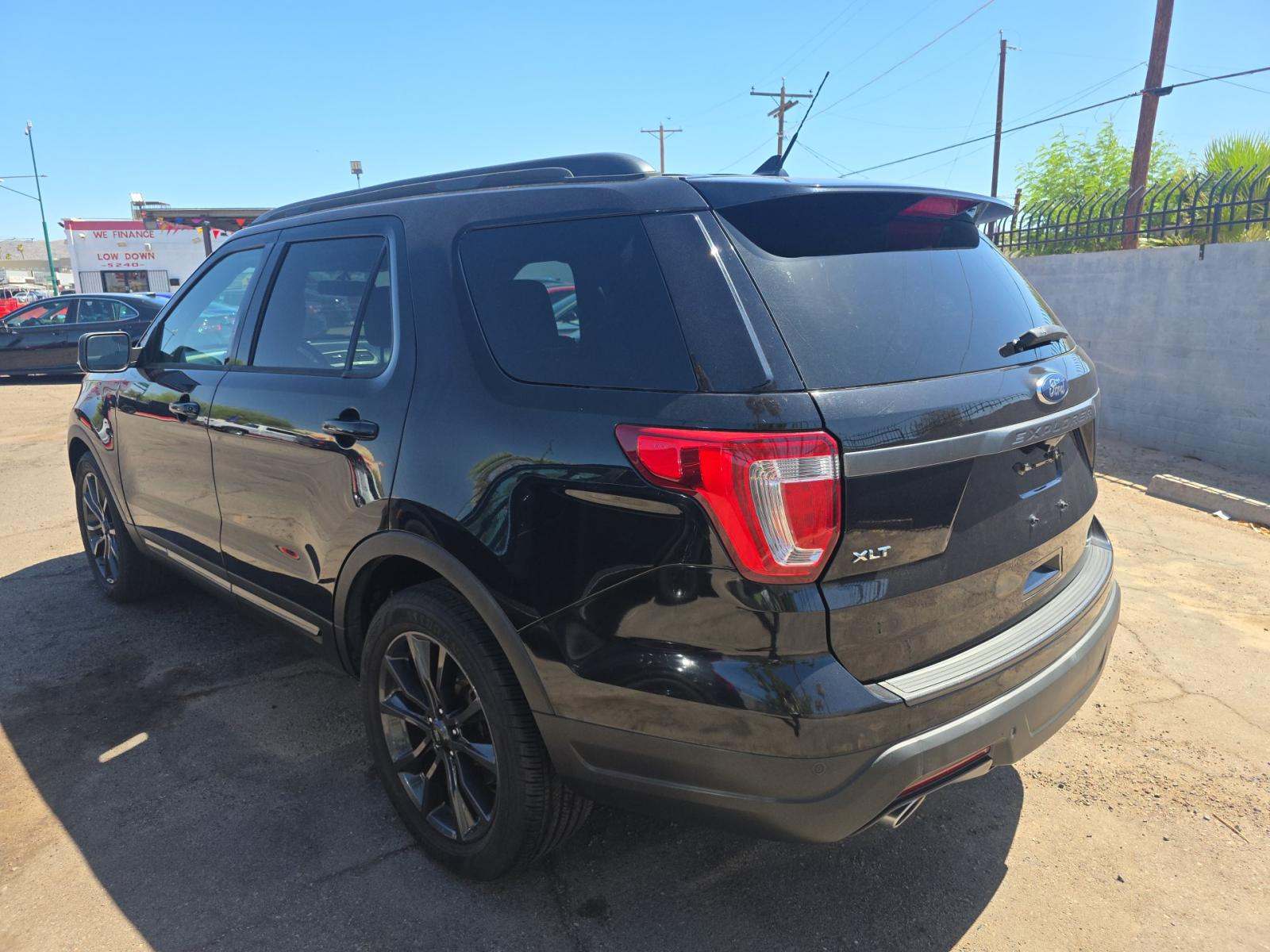FORD EXPLORER - 2