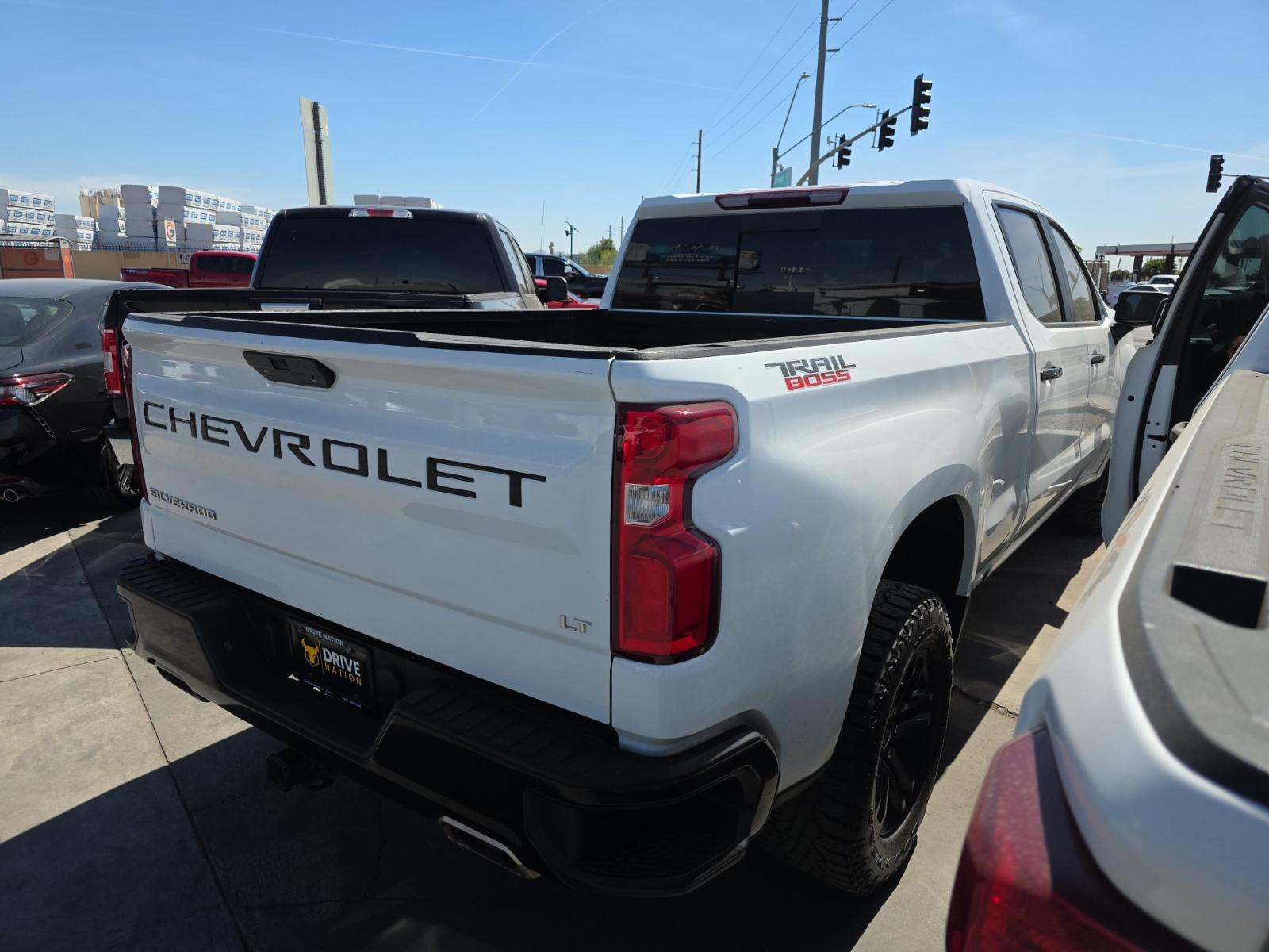 CHEVROLET SILVERADO - 3