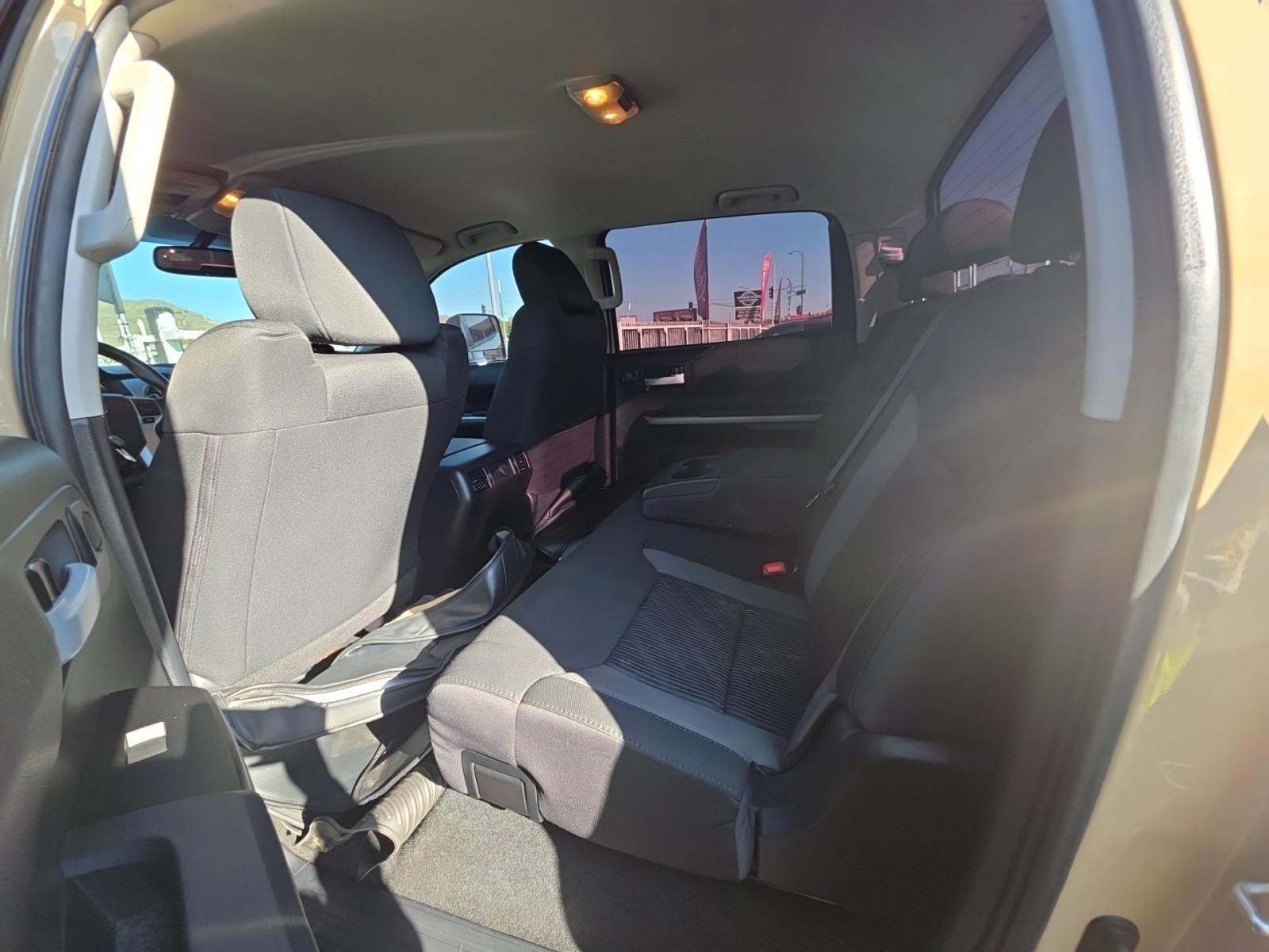 2017 Toyota Tundra SR5 AWD