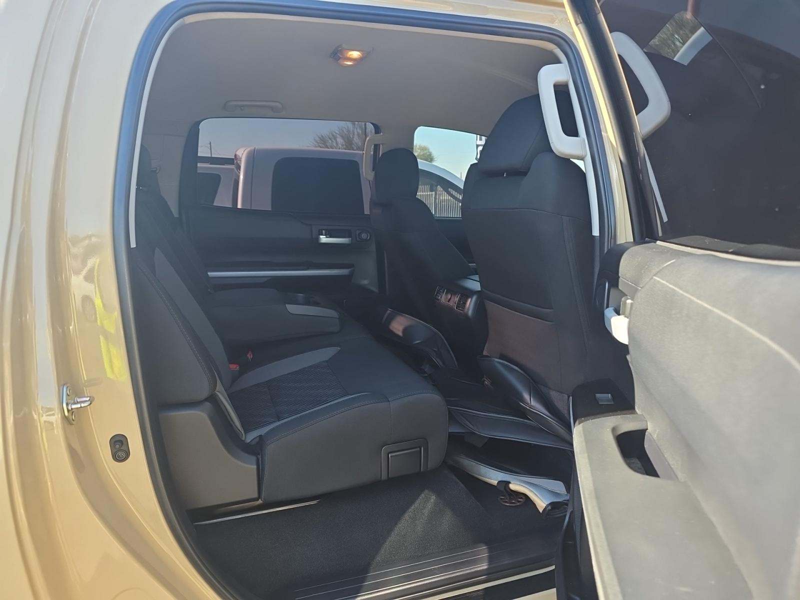 2017 Toyota Tundra SR5 AWD