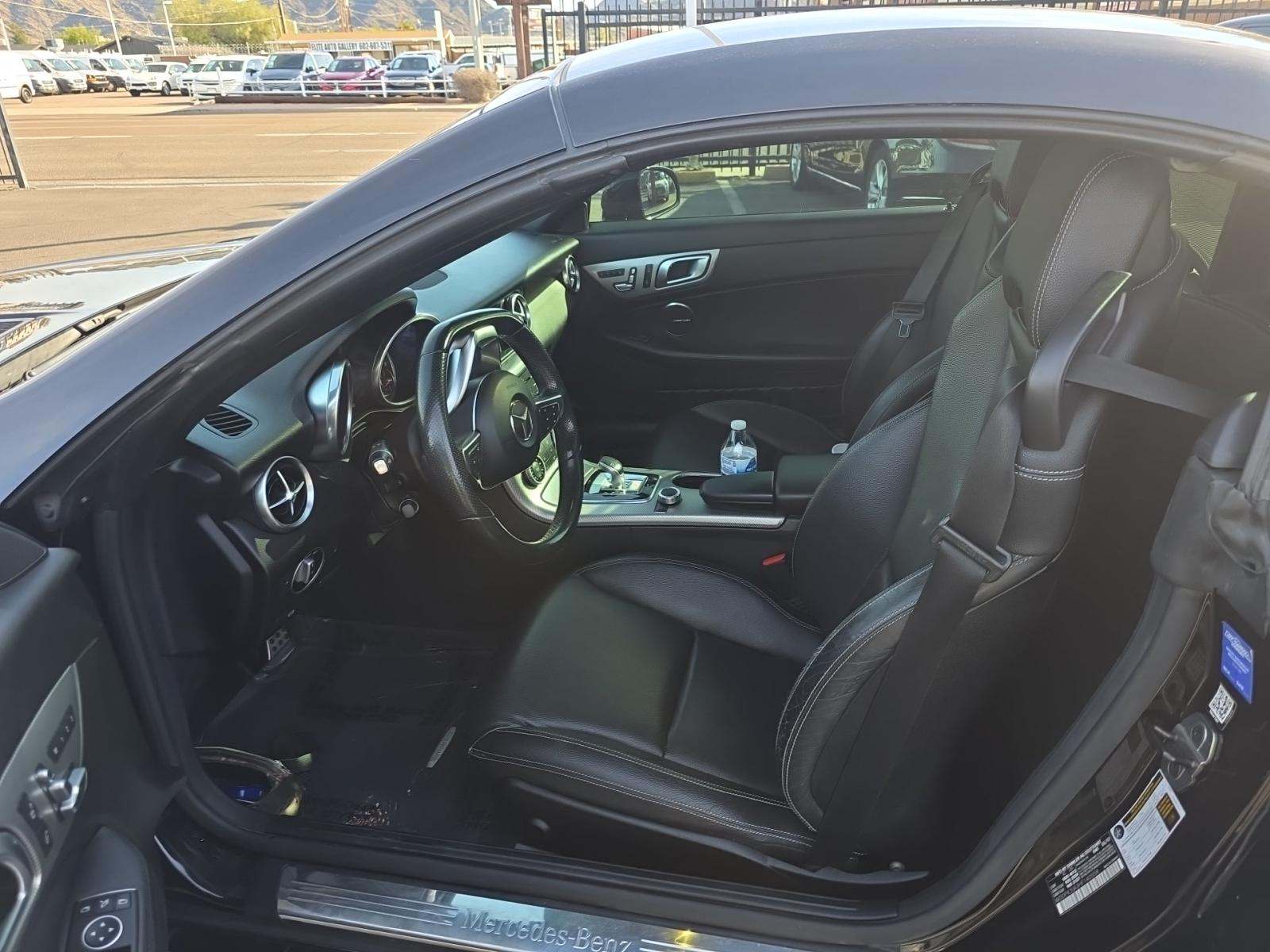 2017 Mercedes-Benz SLC SLC 300 RWD