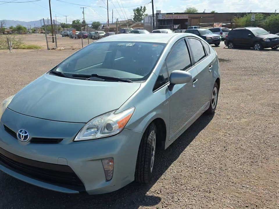 2014 Toyota Prius Two FWD