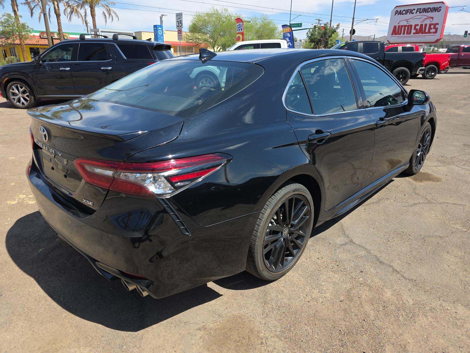TOYOTA CAMRY - 3