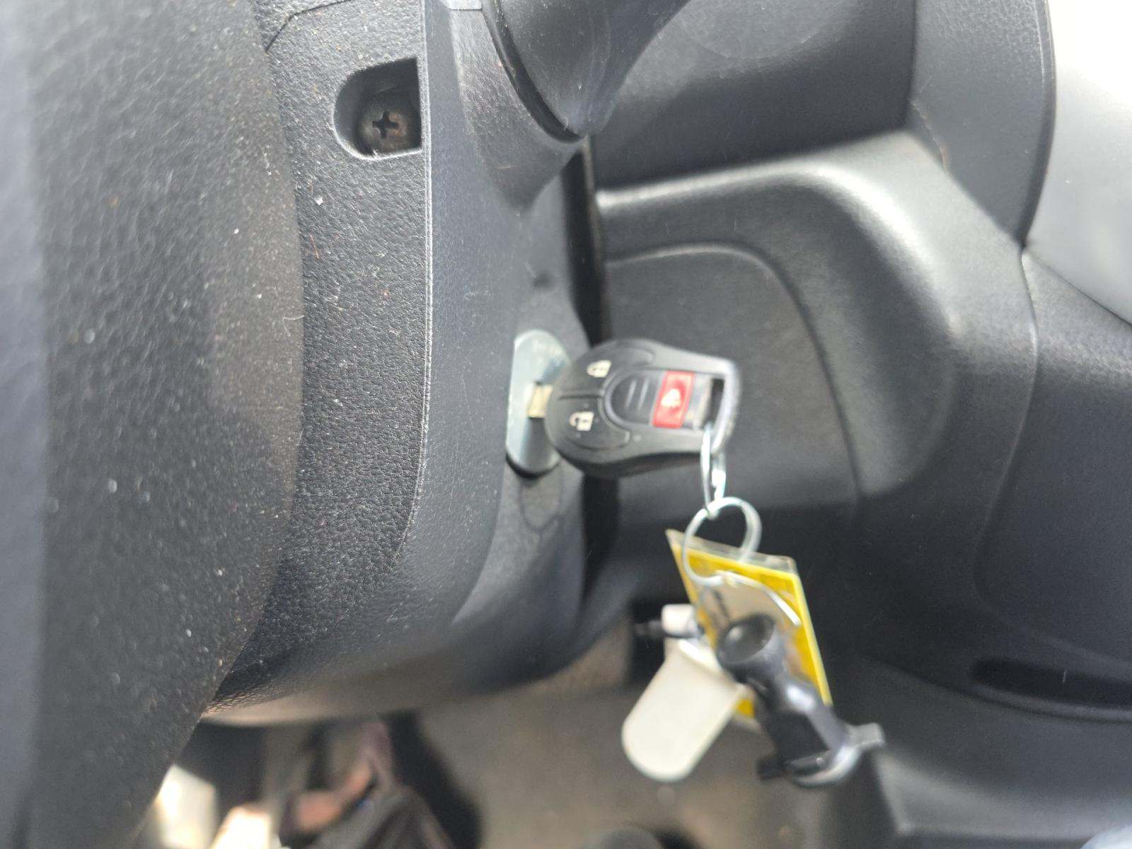 NISSAN VERSA NOTE - 8