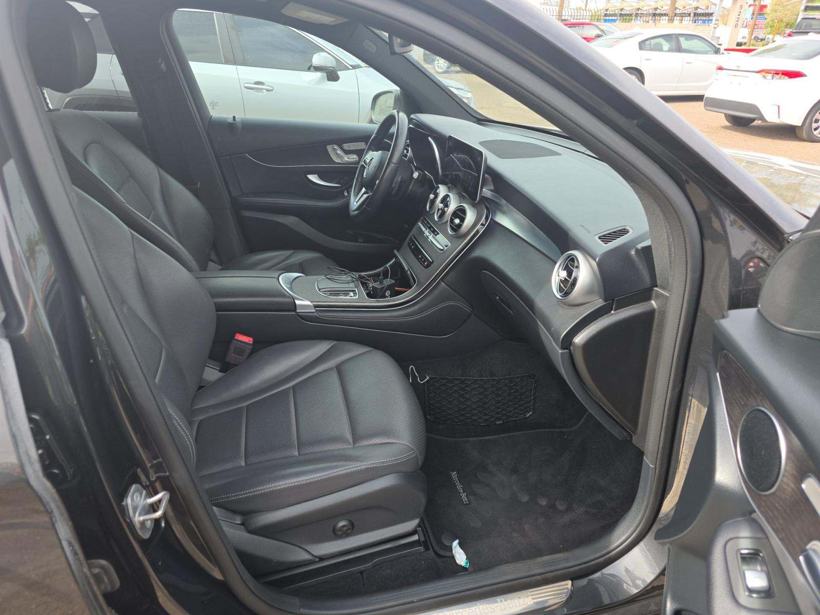 2020 Mercedes-Benz GLC GLC 300 RWD