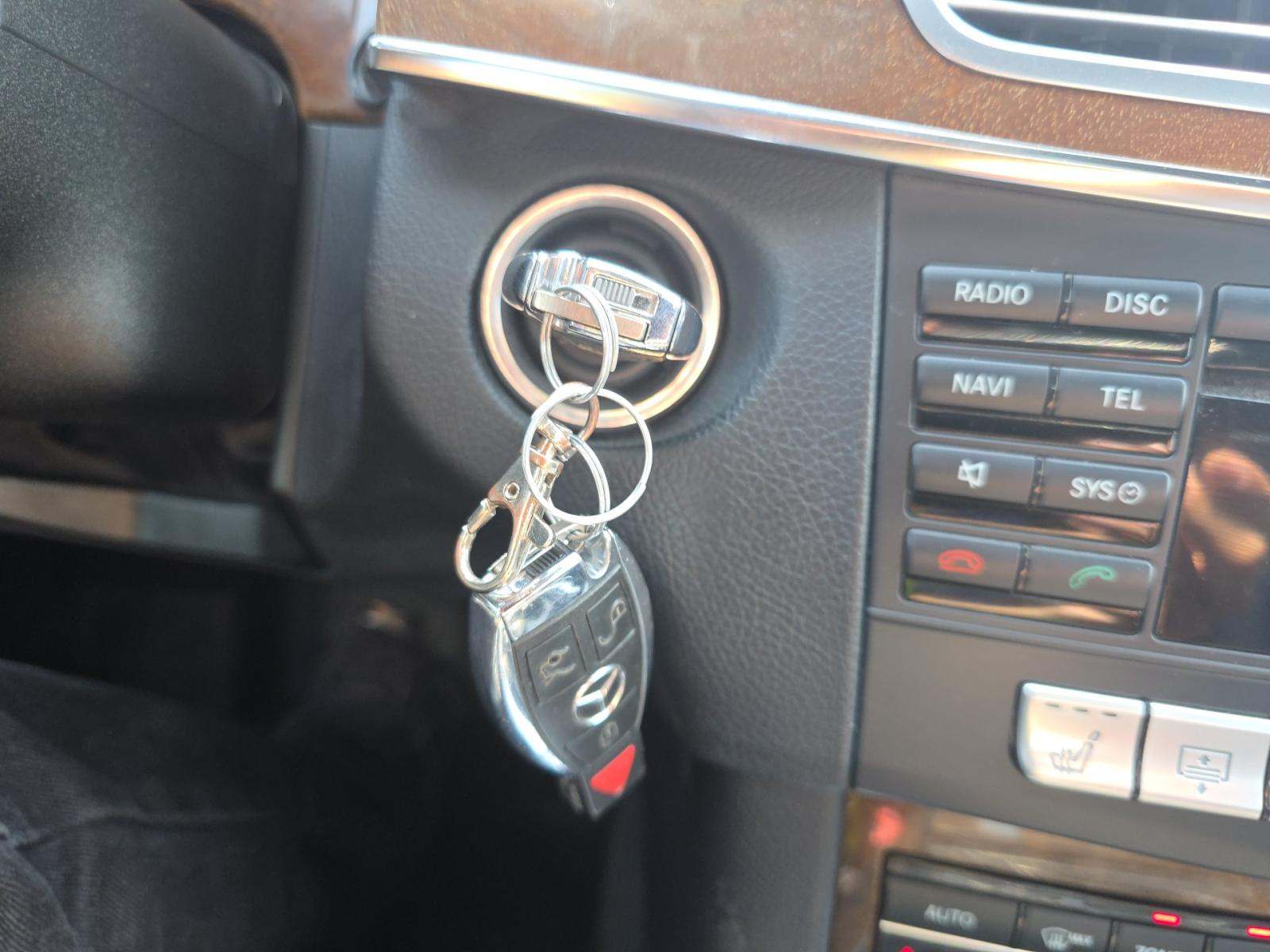 MERCEDES-BENZ E-CLASS - 8