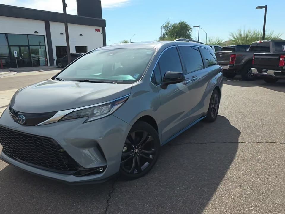 2024 Toyota Sienna XSE FWD