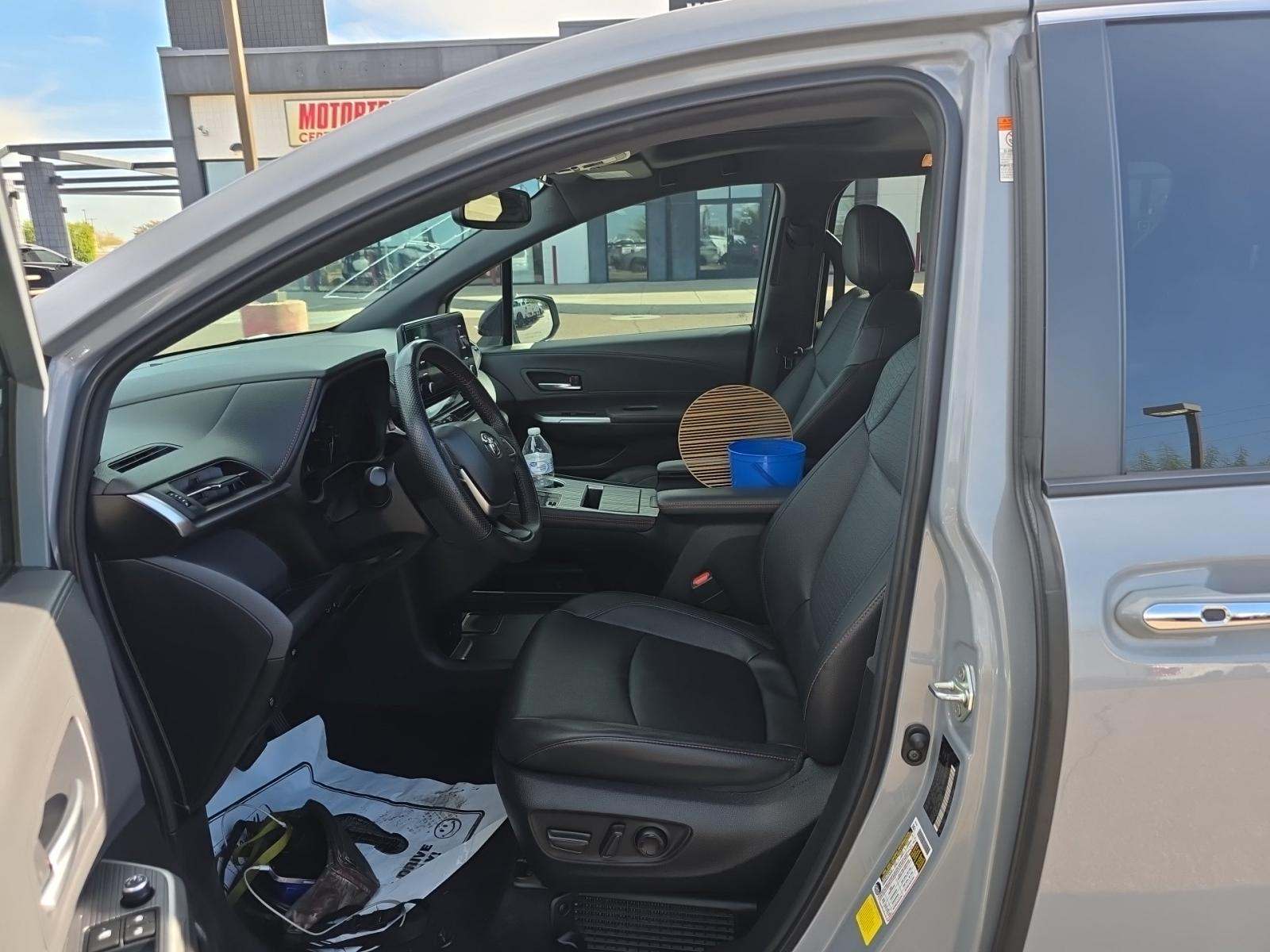 2024 Toyota Sienna XSE FWD