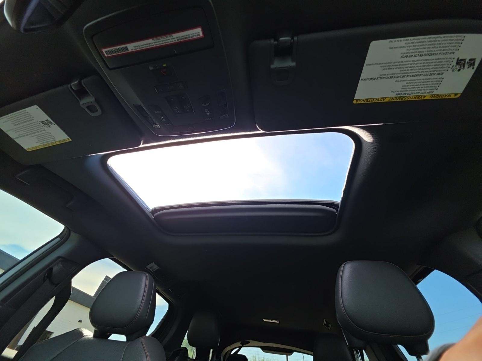 2024 Toyota Sienna XSE FWD