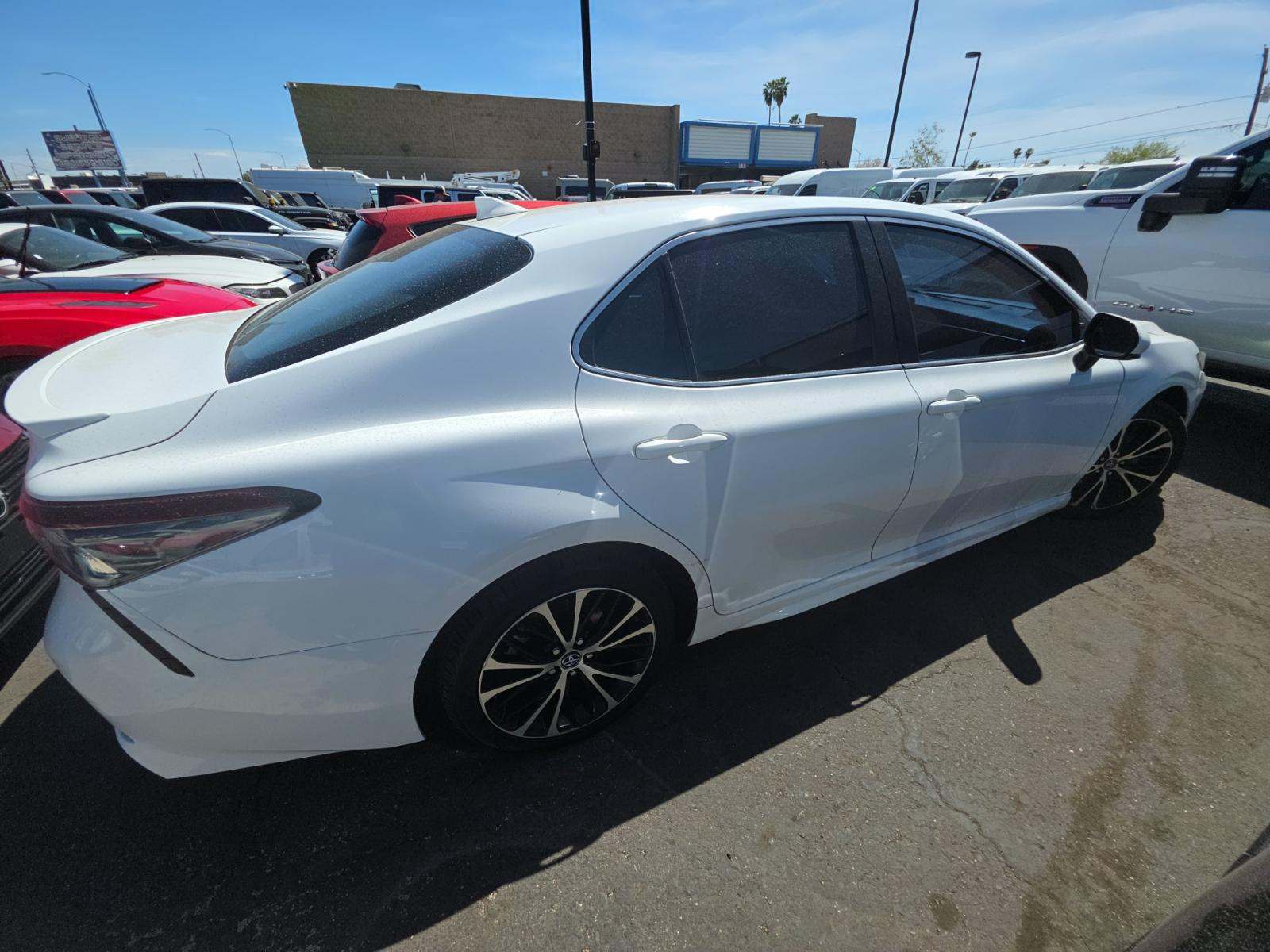 2021 Toyota Camry SE FWD