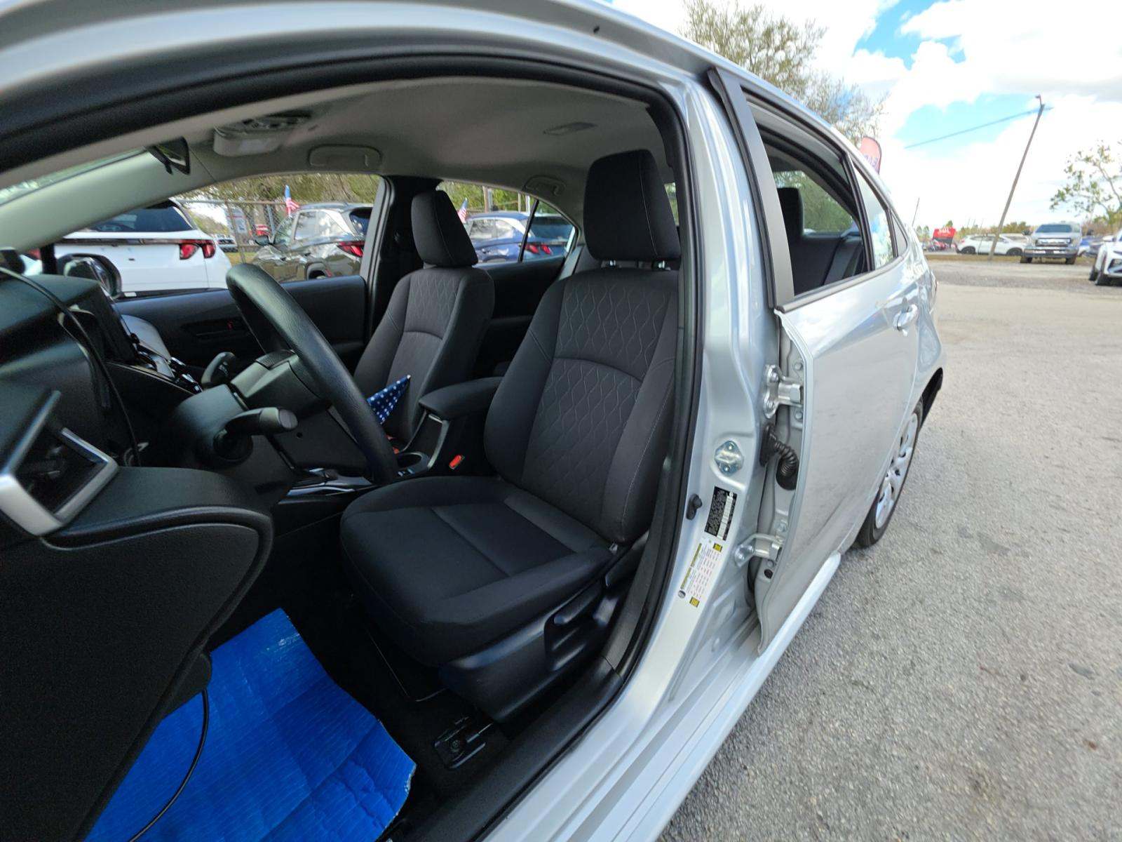 2024 Toyota Corolla LE FWD