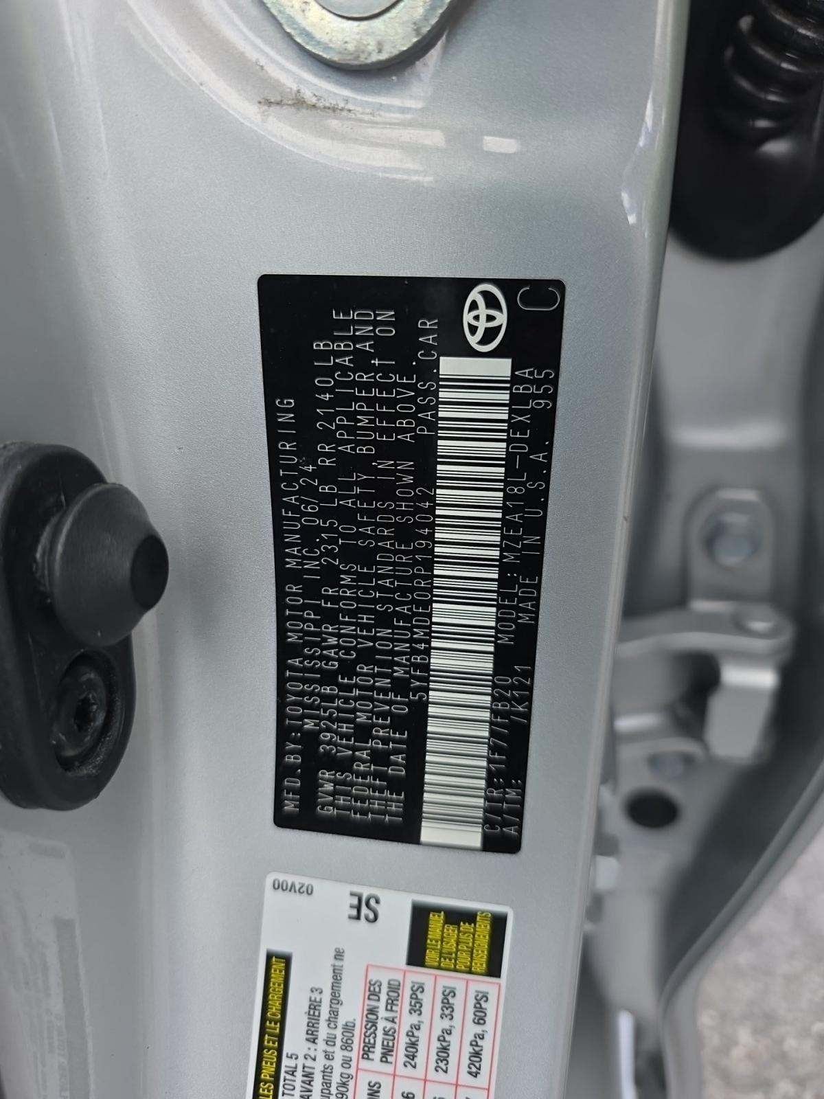 2024 Toyota Corolla LE FWD