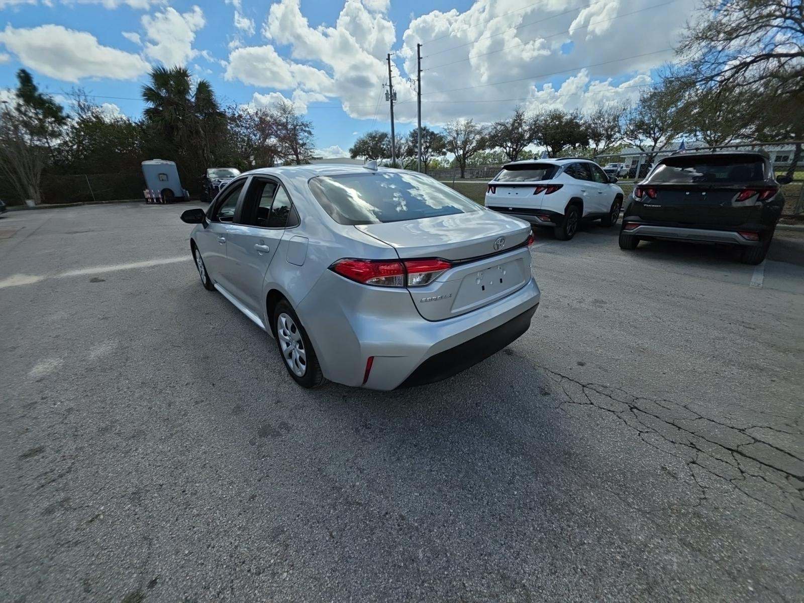 2024 Toyota Corolla LE FWD