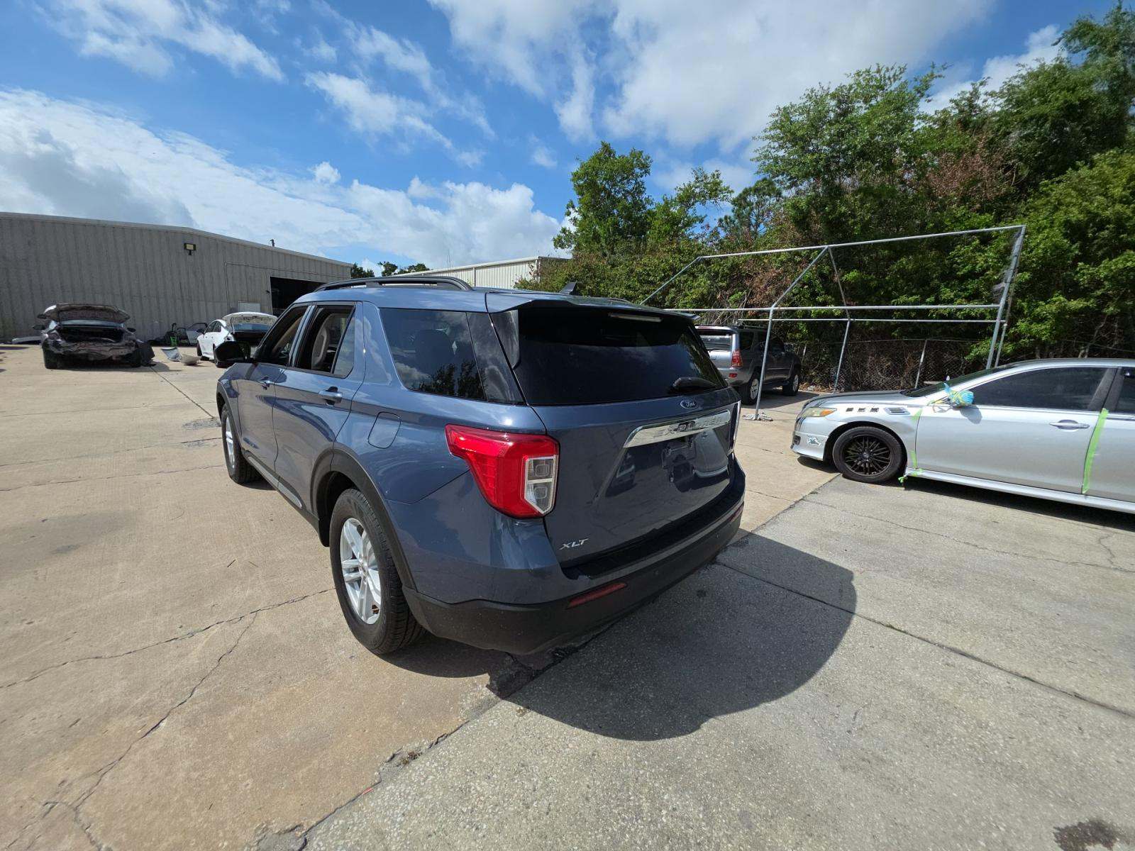 FORD EXPLORER - 2