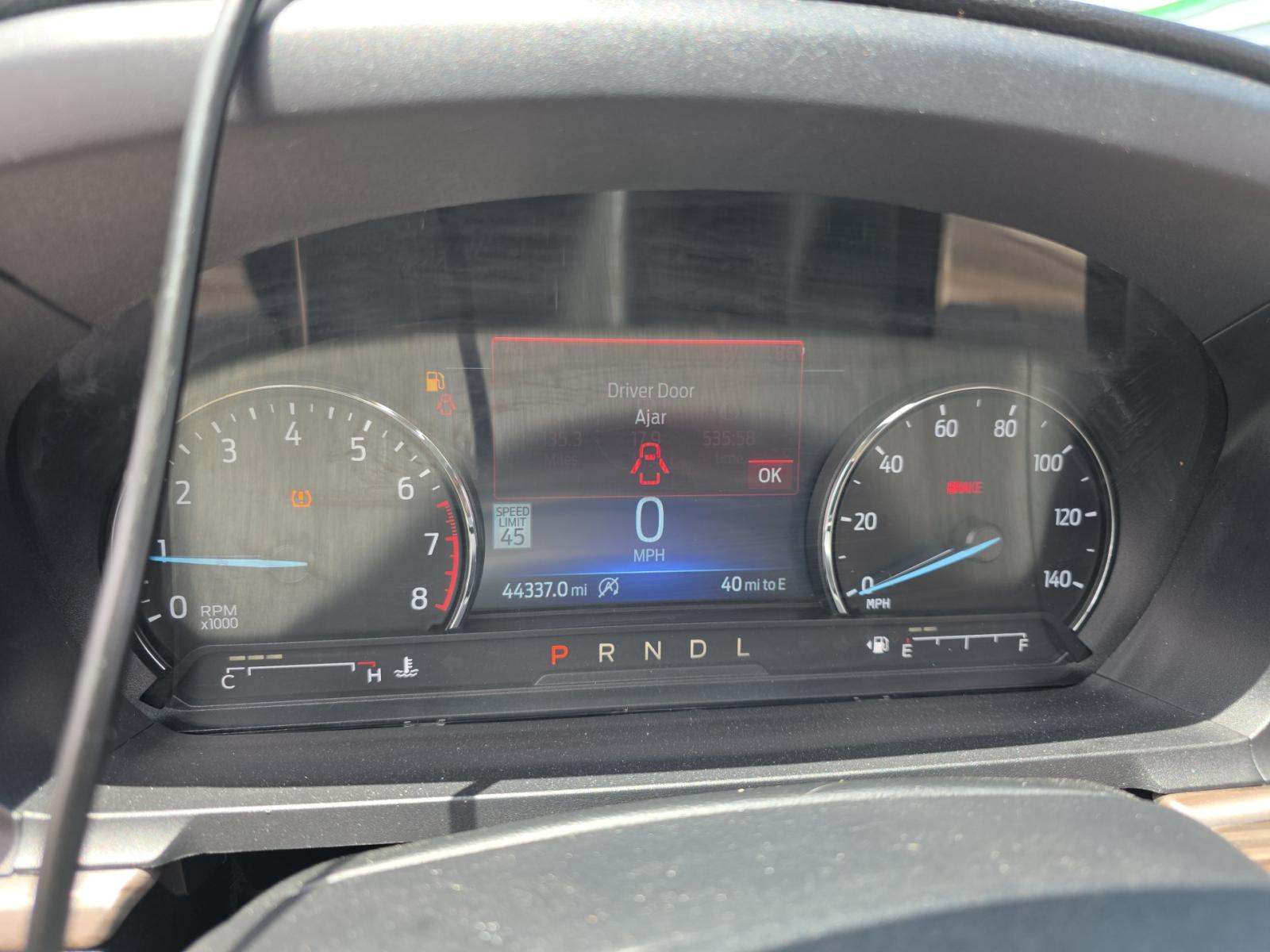 FORD EXPLORER - 9