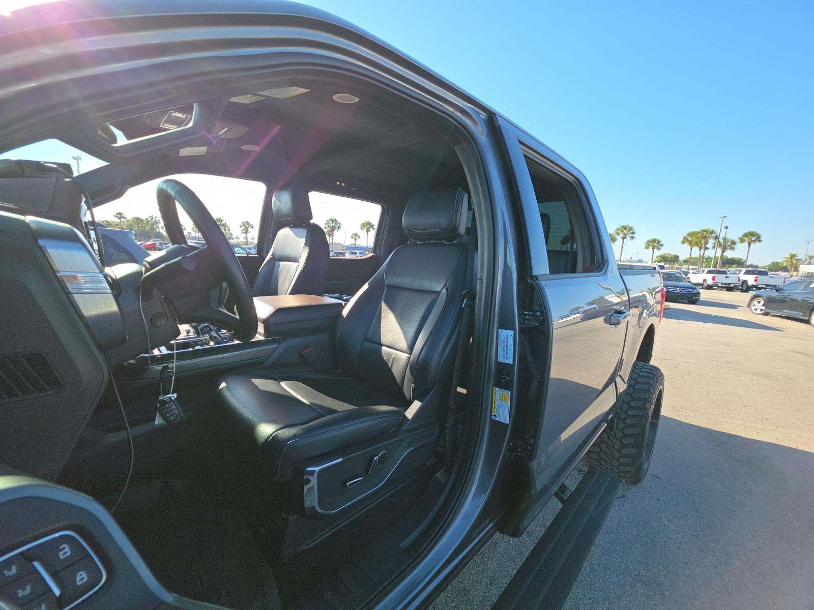 2022 Ford F-150 Lariat AWD