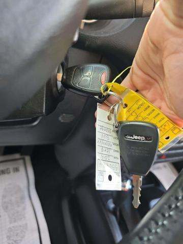 JEEP UNLIMITED SPORT - 8