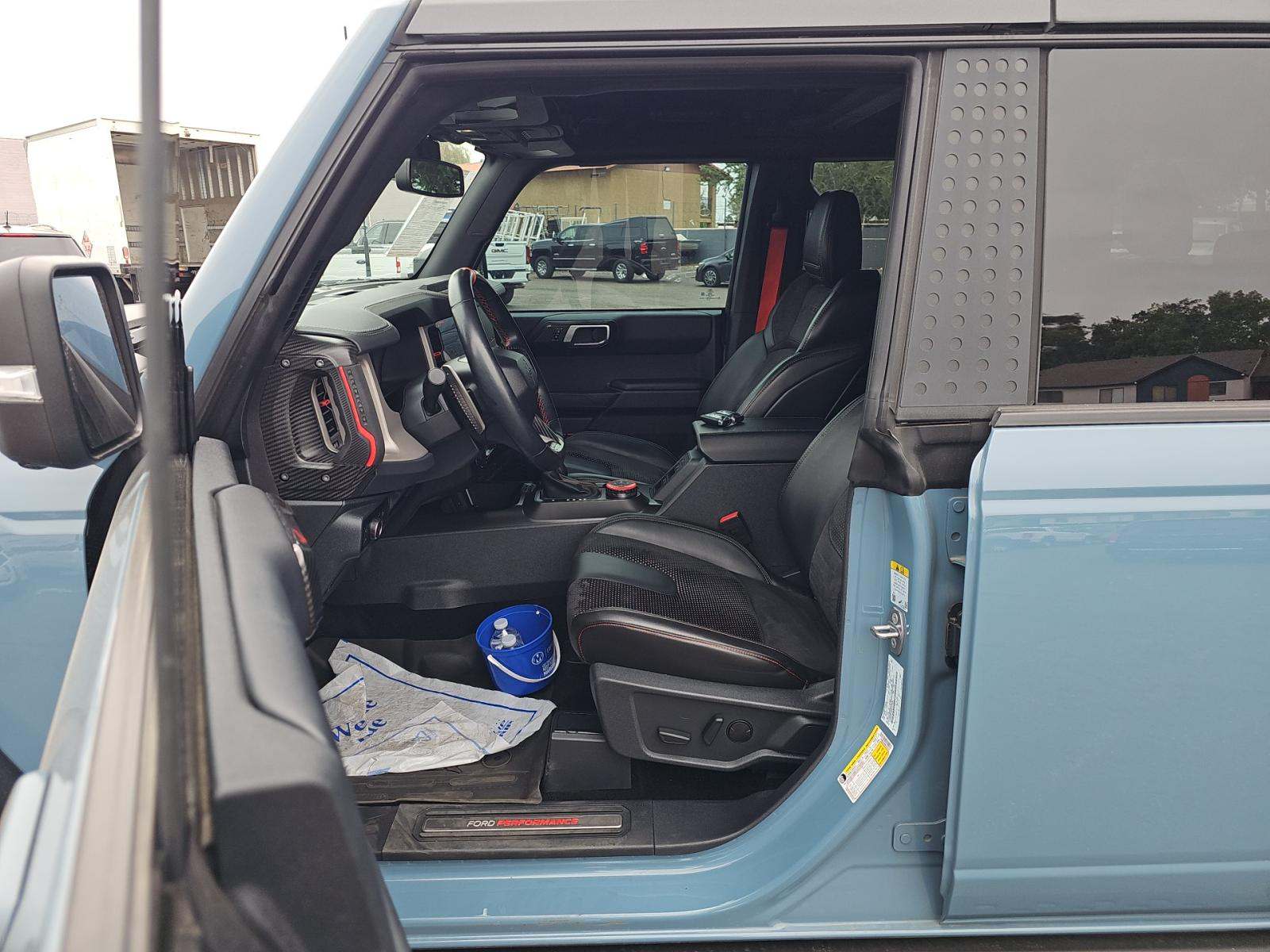 FORD BRONCO - 2