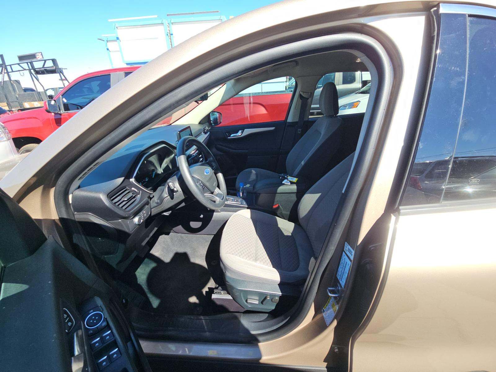 2020 Ford Escape SE FWD