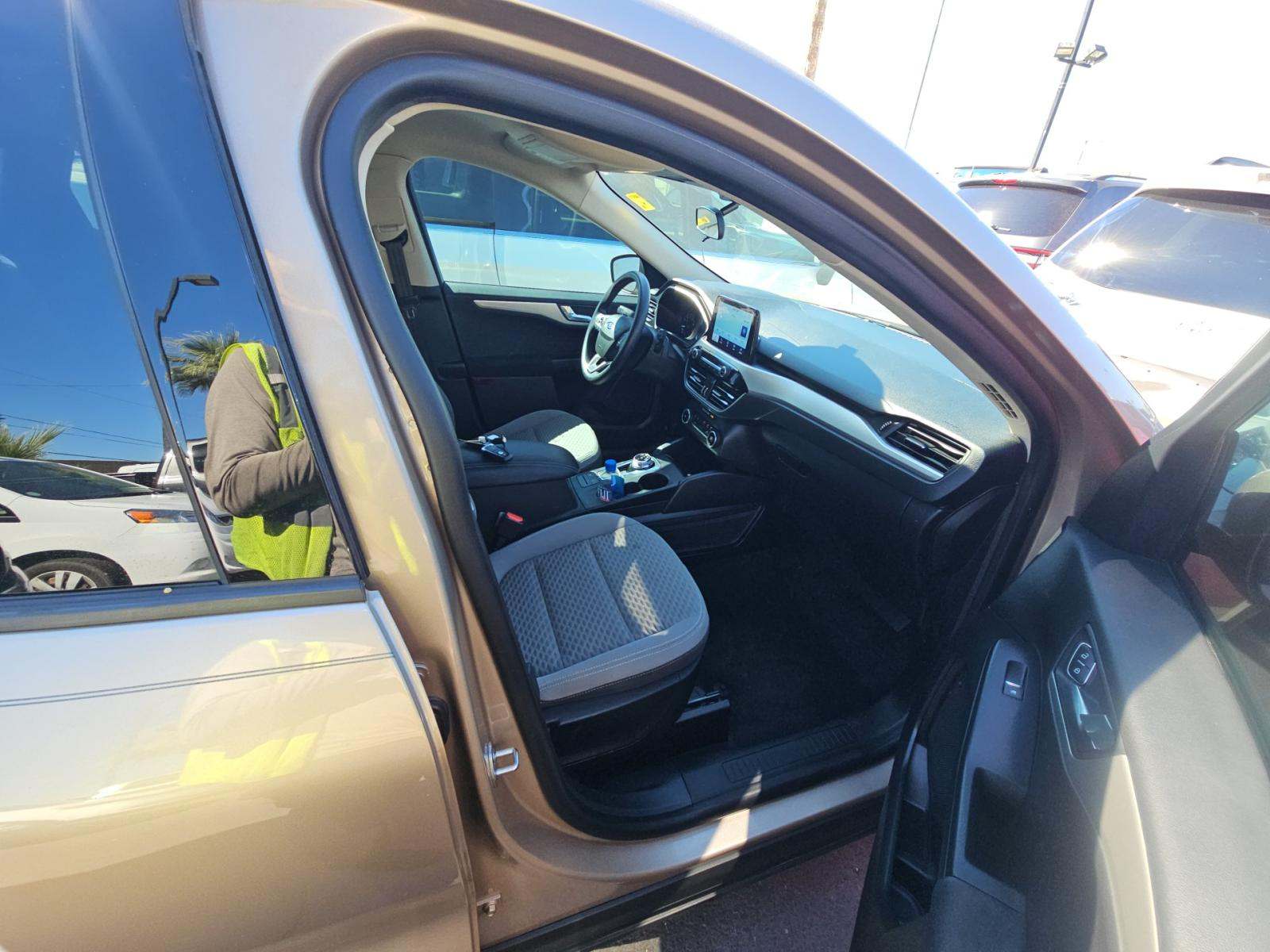 2020 Ford Escape SE FWD