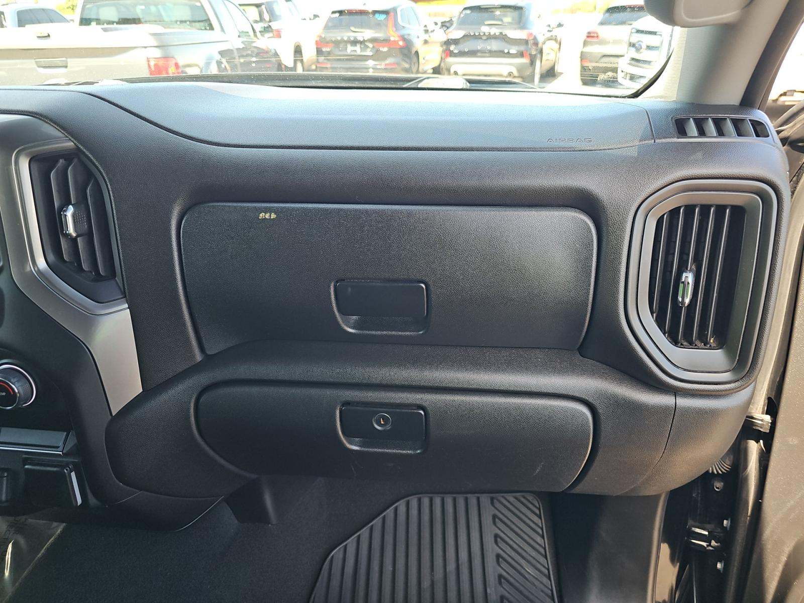 2023 Chevrolet Silverado 1500 Custom AWD