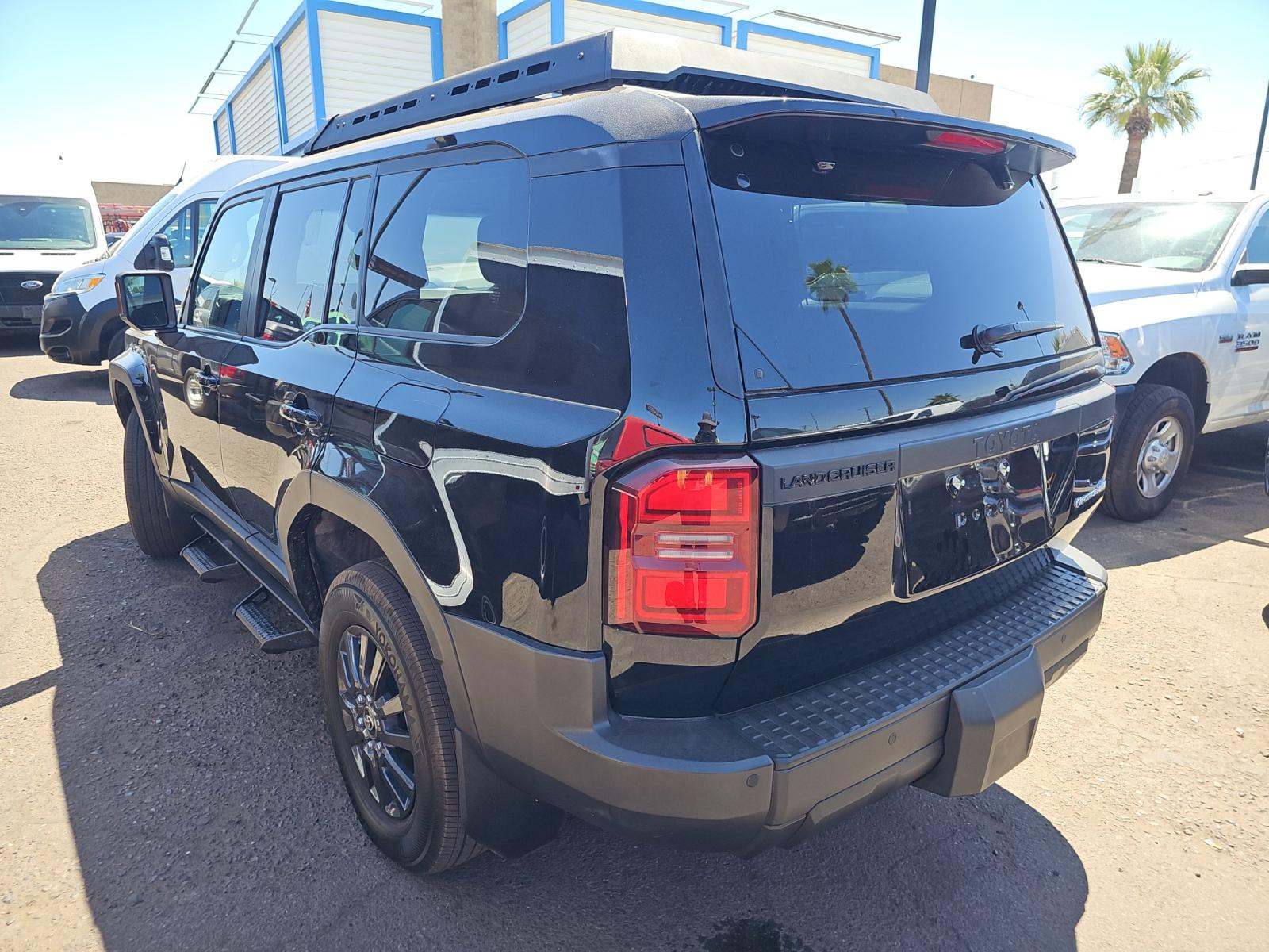 TOYOTA LAND CRUISER - 2