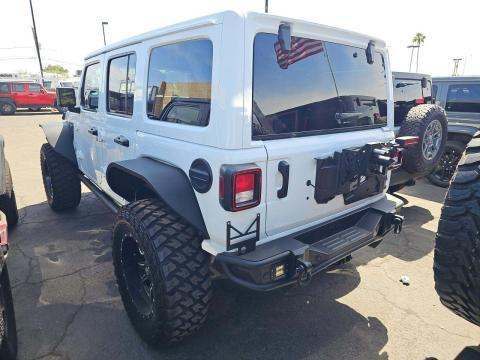 JEEP UNLIMITED SAHARA - 2