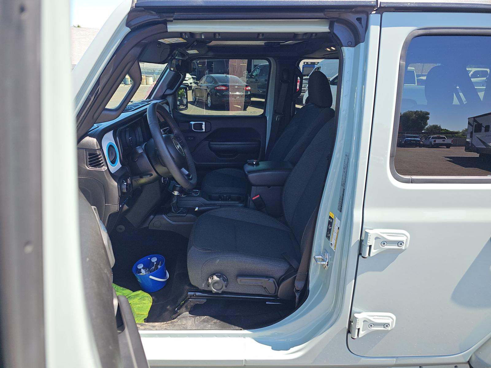 JEEP GRAND CHEROKEE - 2