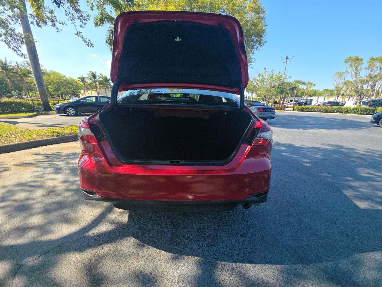 2021 Toyota Camry SE FWD