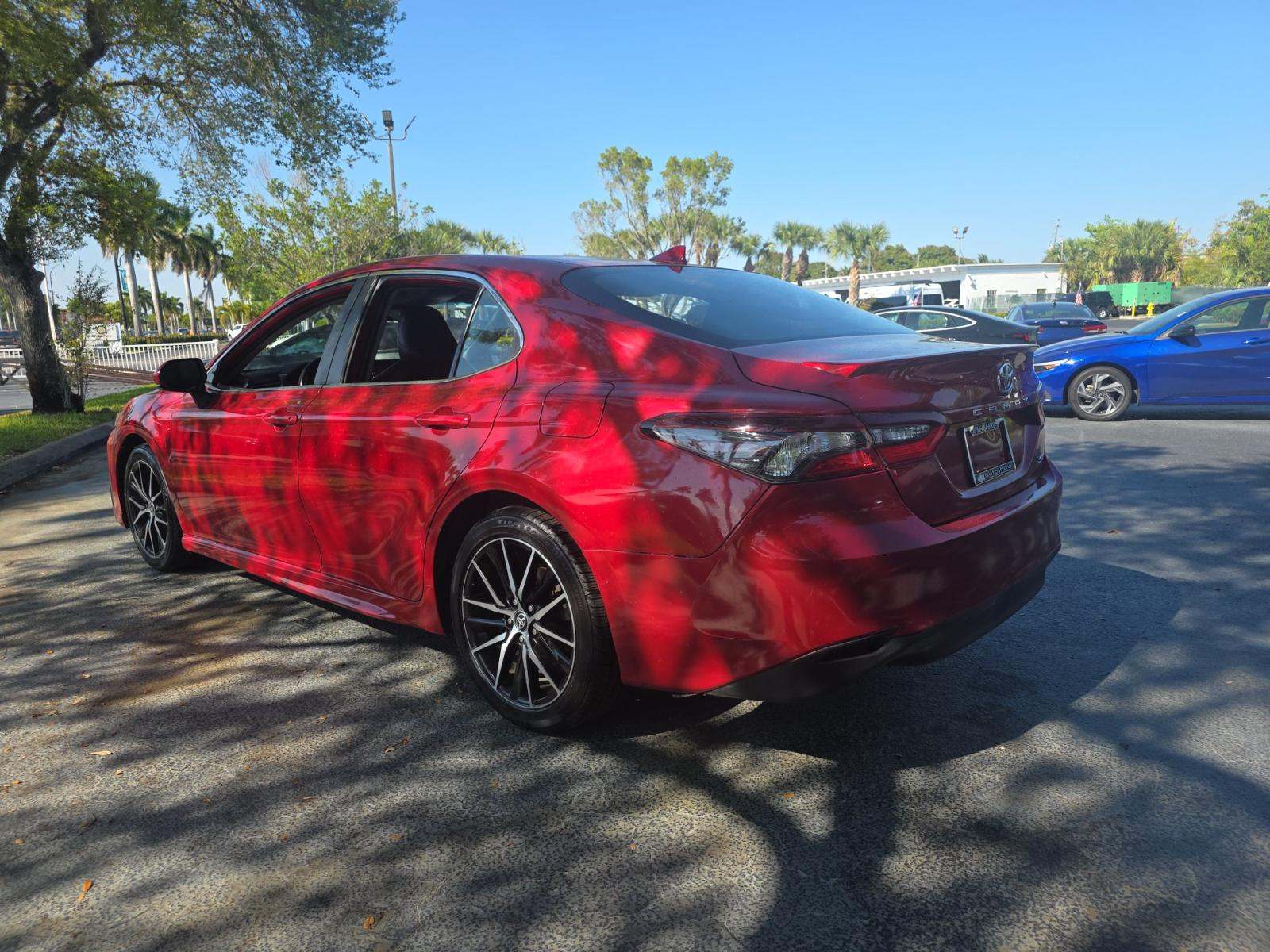 2021 Toyota Camry SE FWD