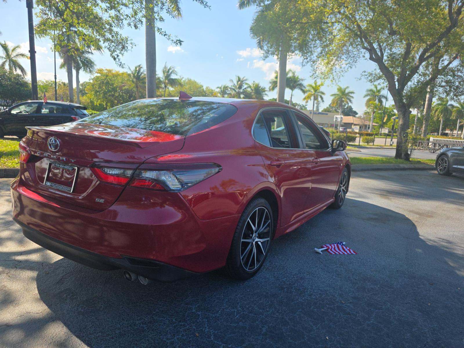 2021 Toyota Camry SE FWD