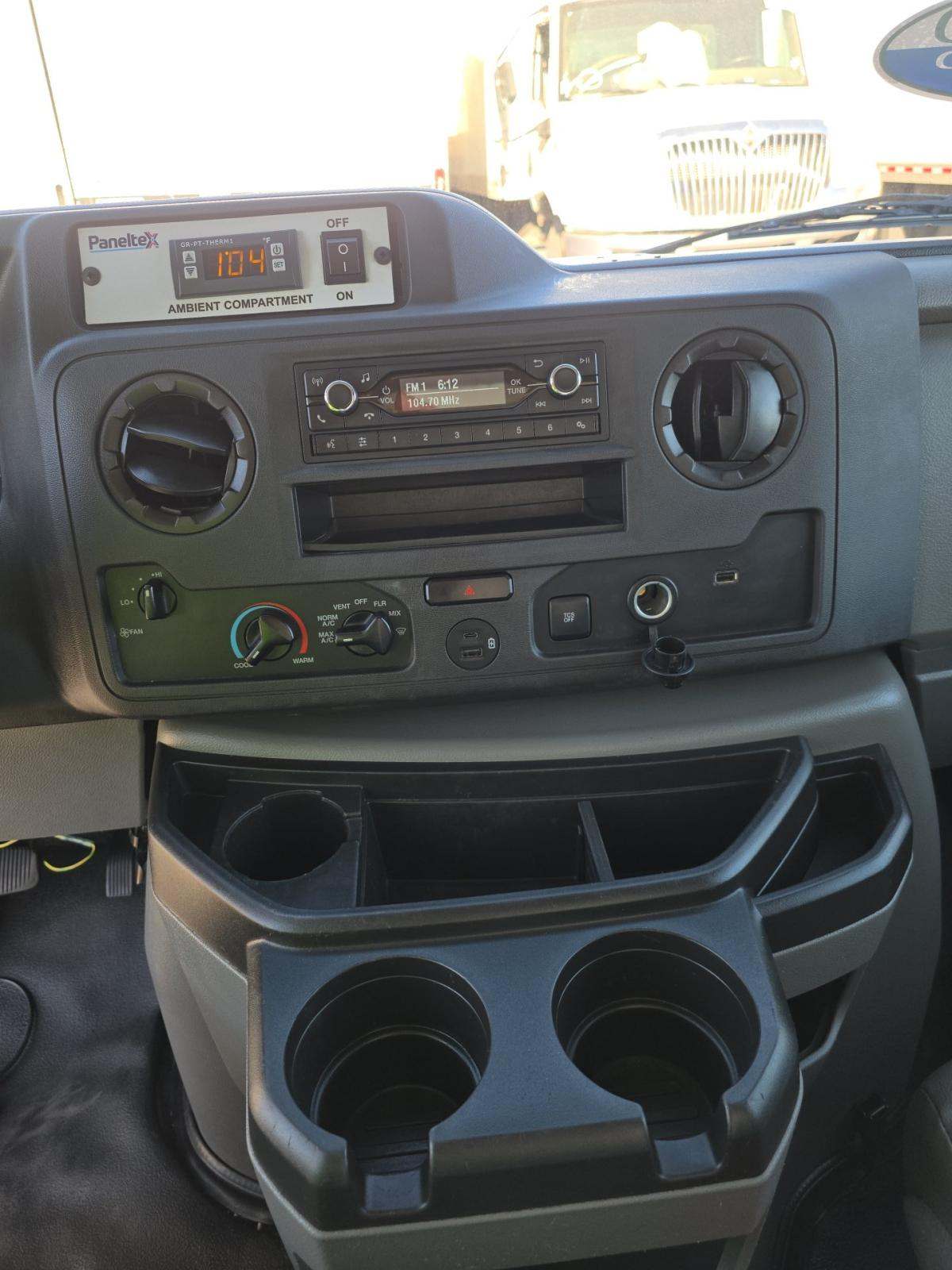 FORD E-350 - 10
