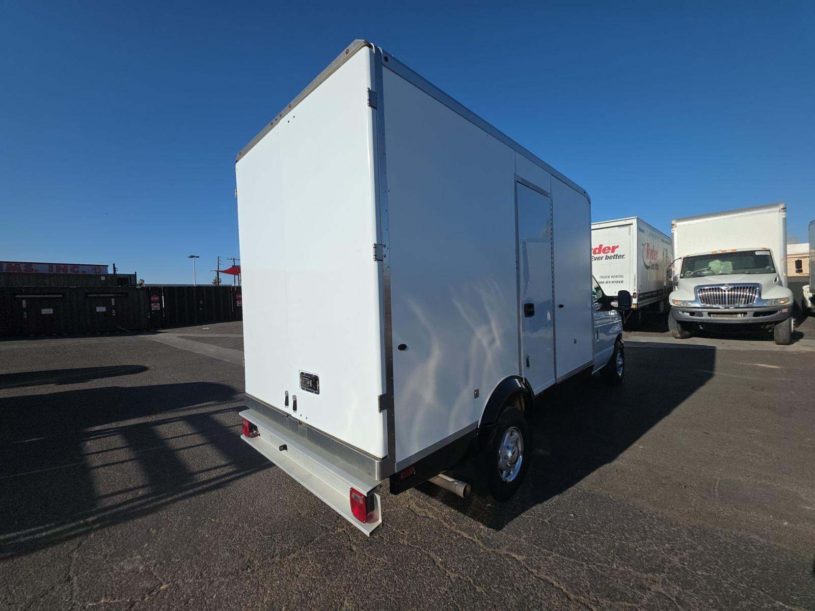 FORD E-350 - 3