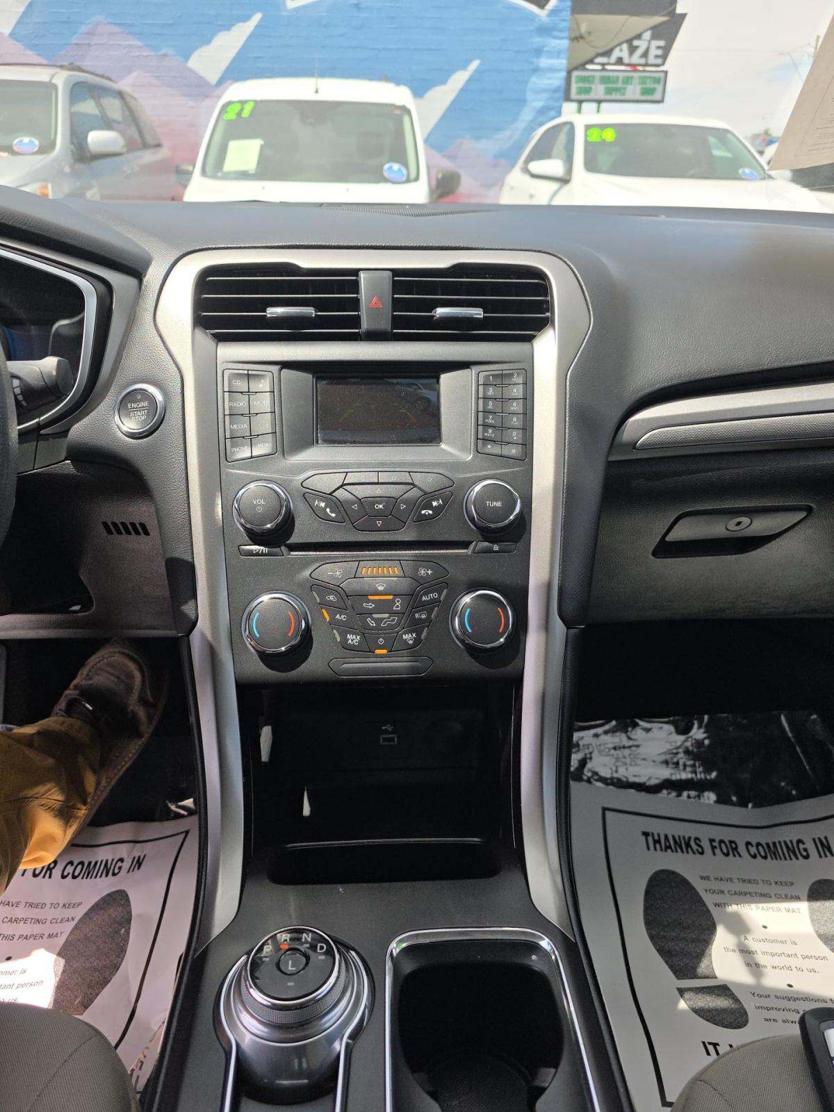 FORD FUSION - 10