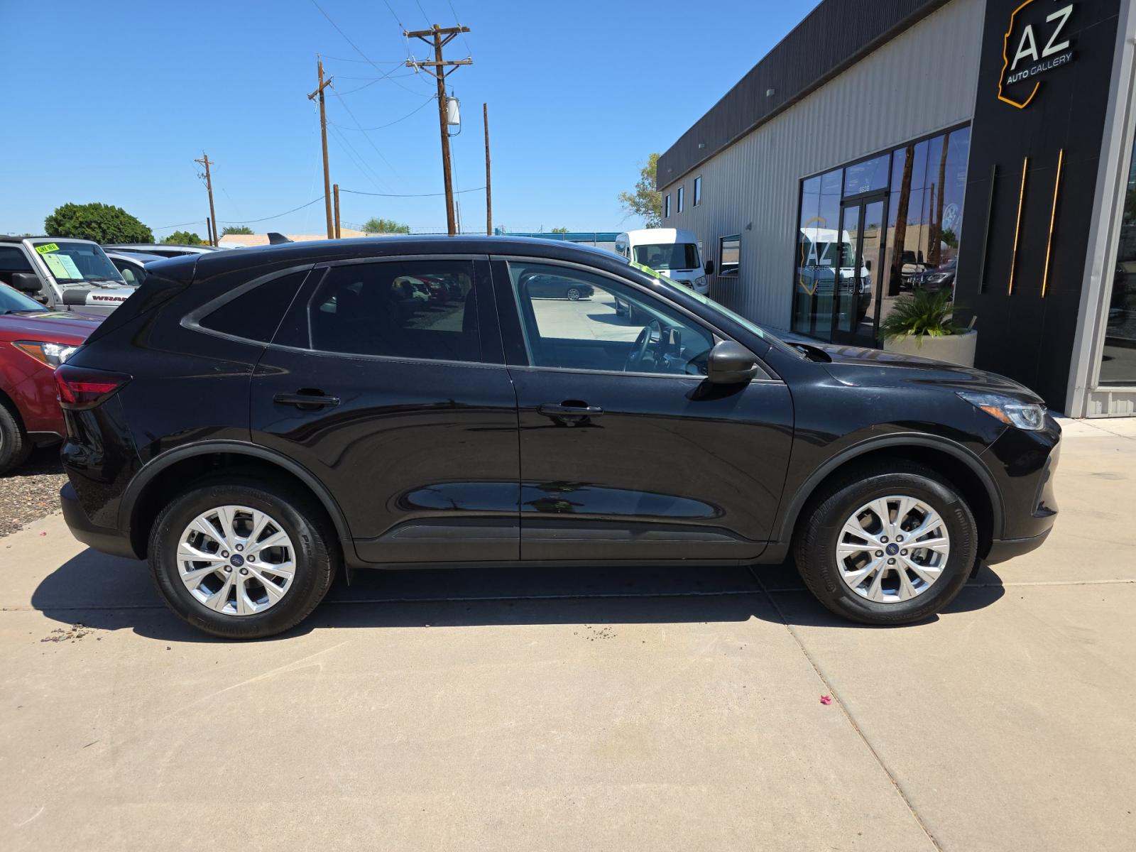 FORD ESCAPE - 4