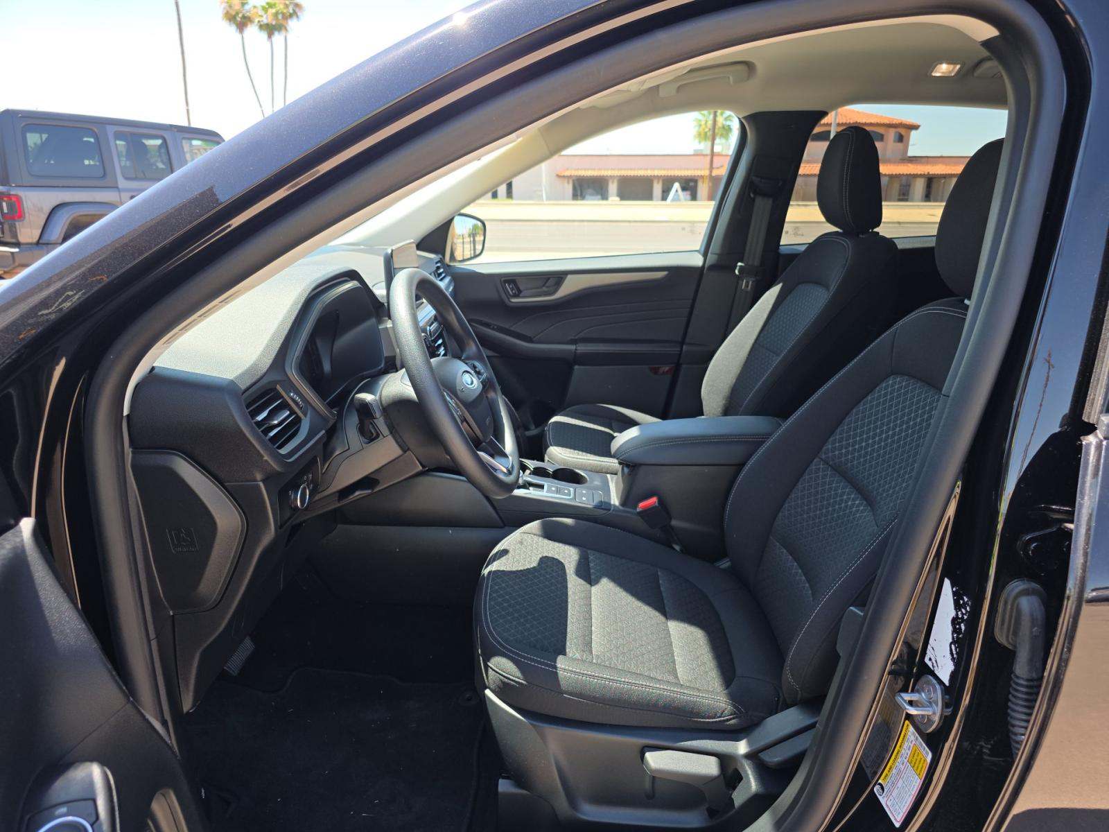 FORD ESCAPE - 6