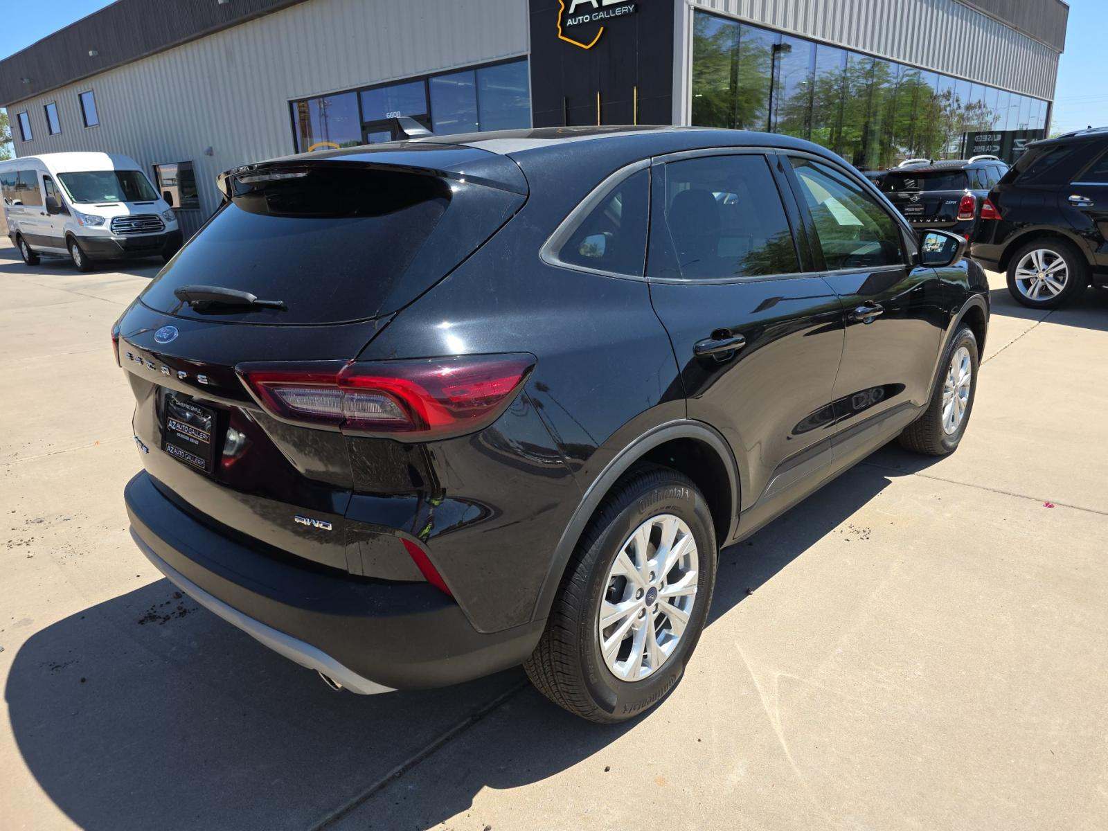 FORD ESCAPE - 3