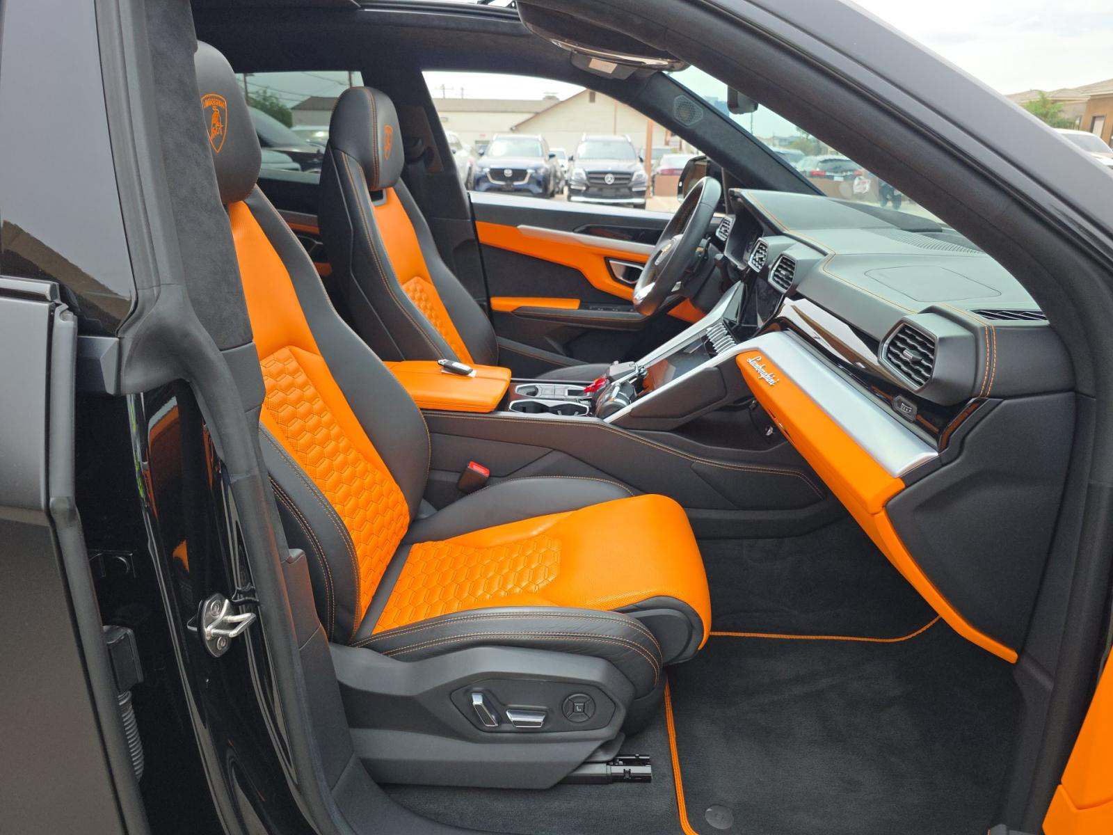 2020 Lamborghini Urus Base AWD