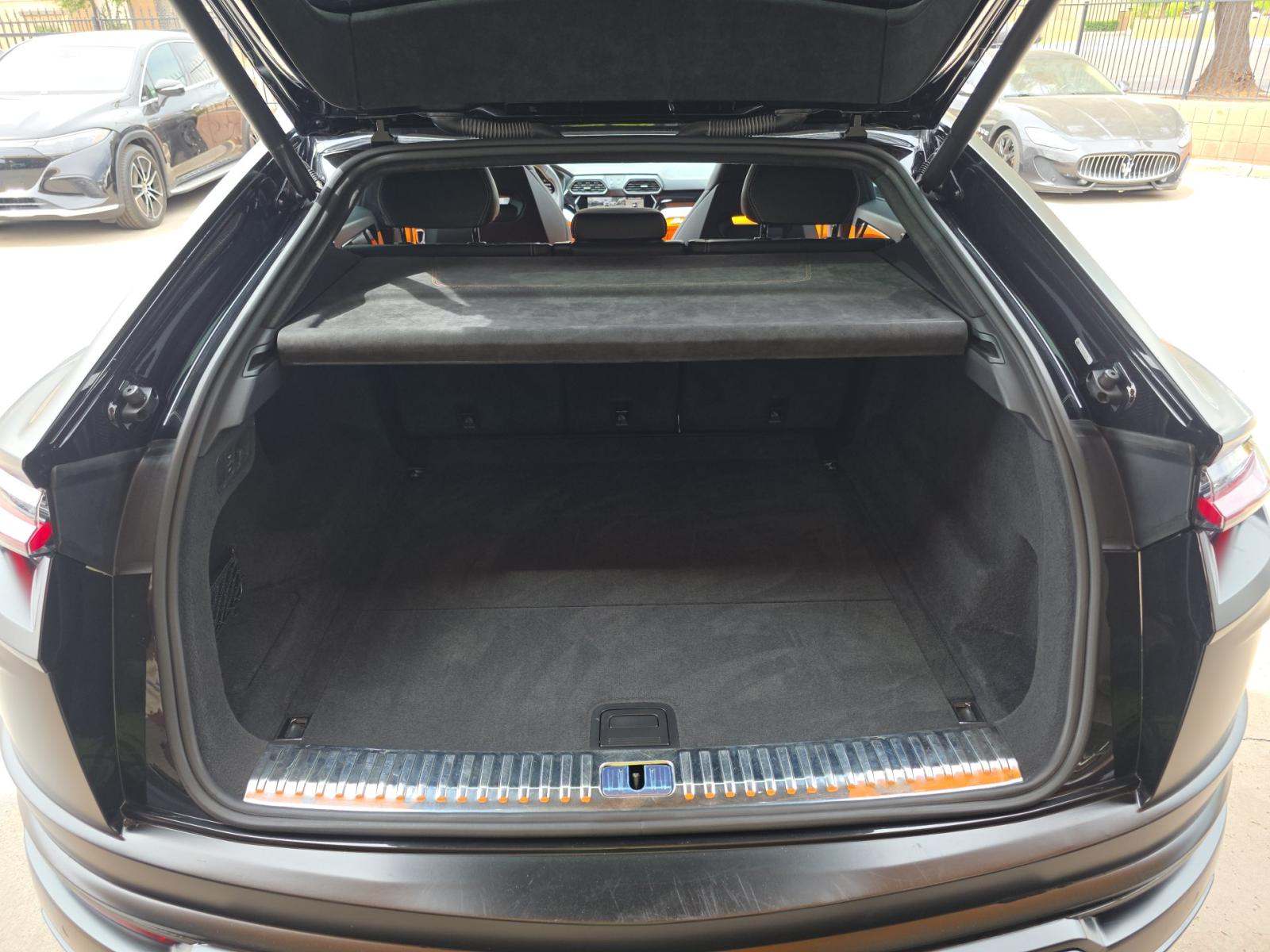 2020 Lamborghini Urus Base AWD