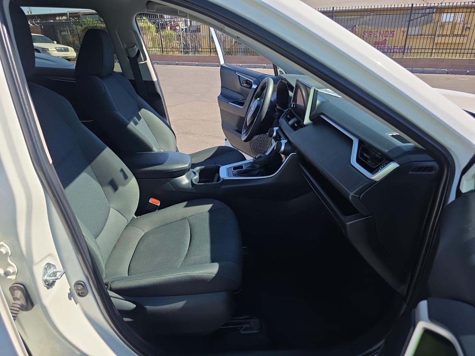 2024 Toyota RAV4 LE AWD