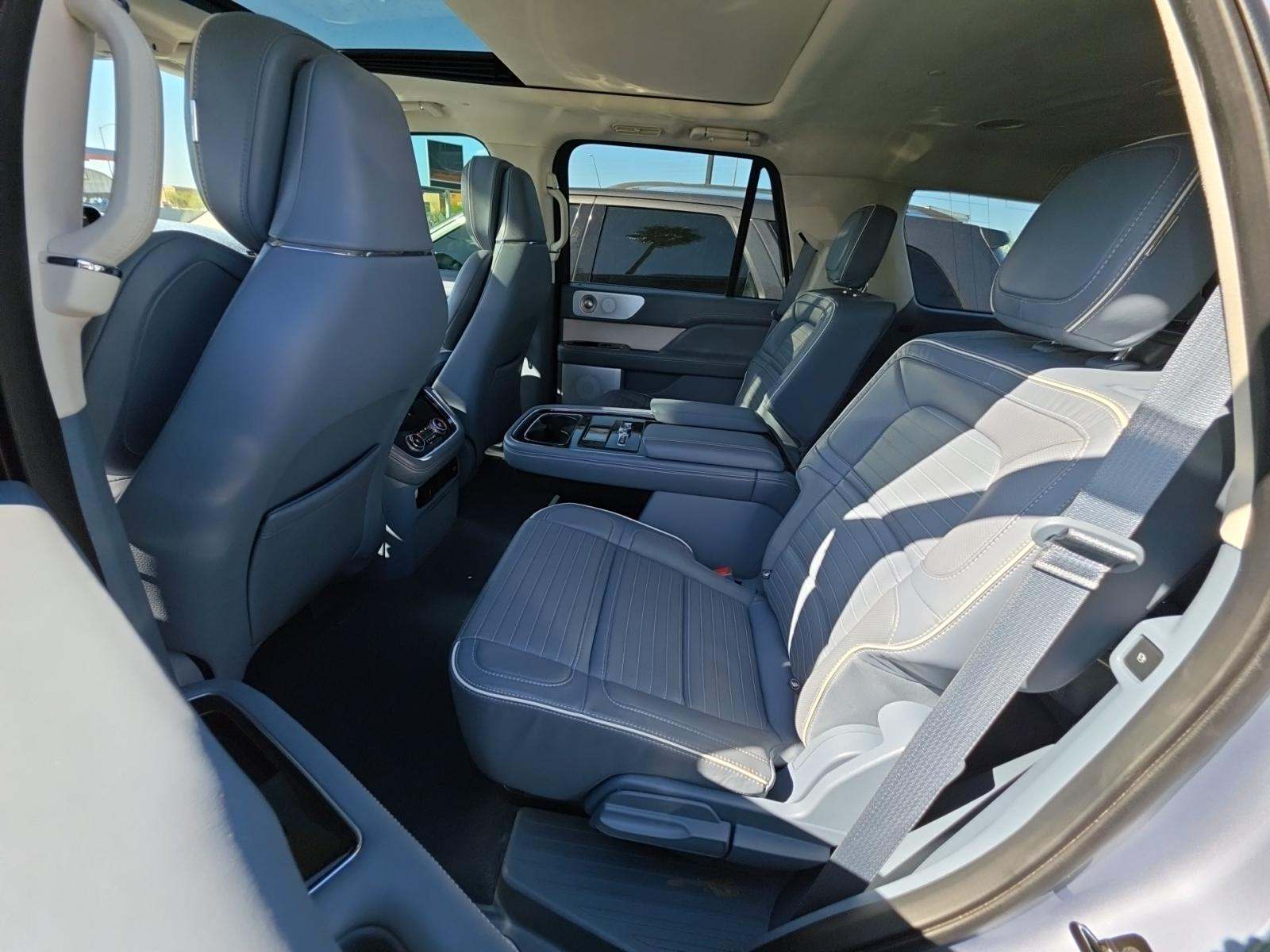 2021 Lincoln Navigator Black Label AWD