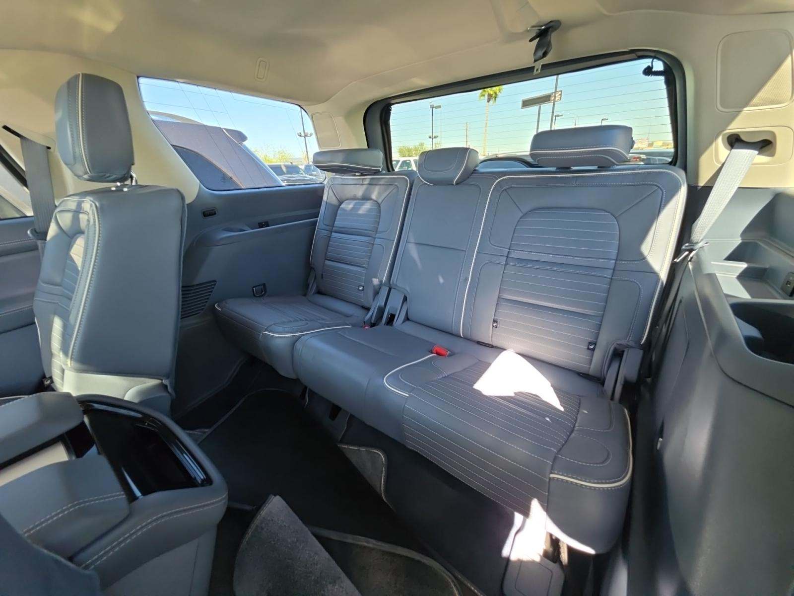 2021 Lincoln Navigator Black Label AWD