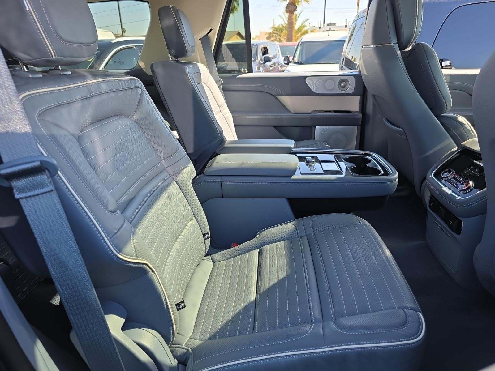 2021 Lincoln Navigator Black Label AWD