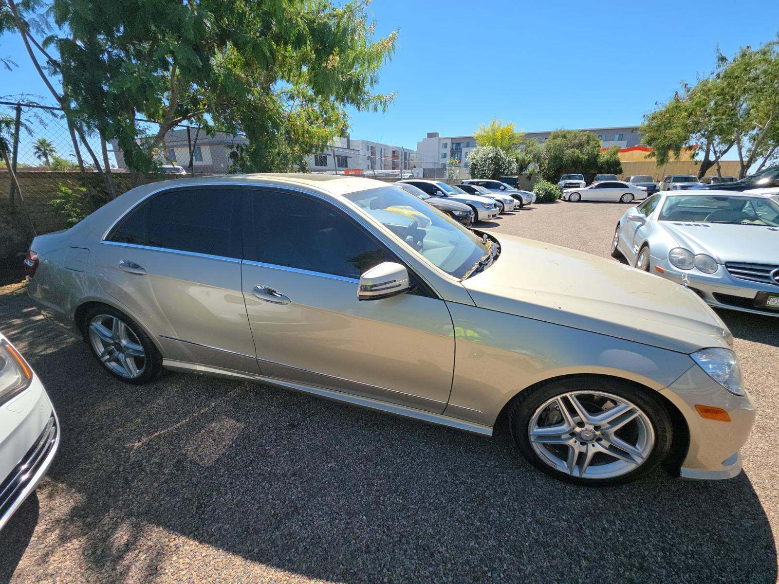 MERCEDES-BENZ E-CLASS - 4