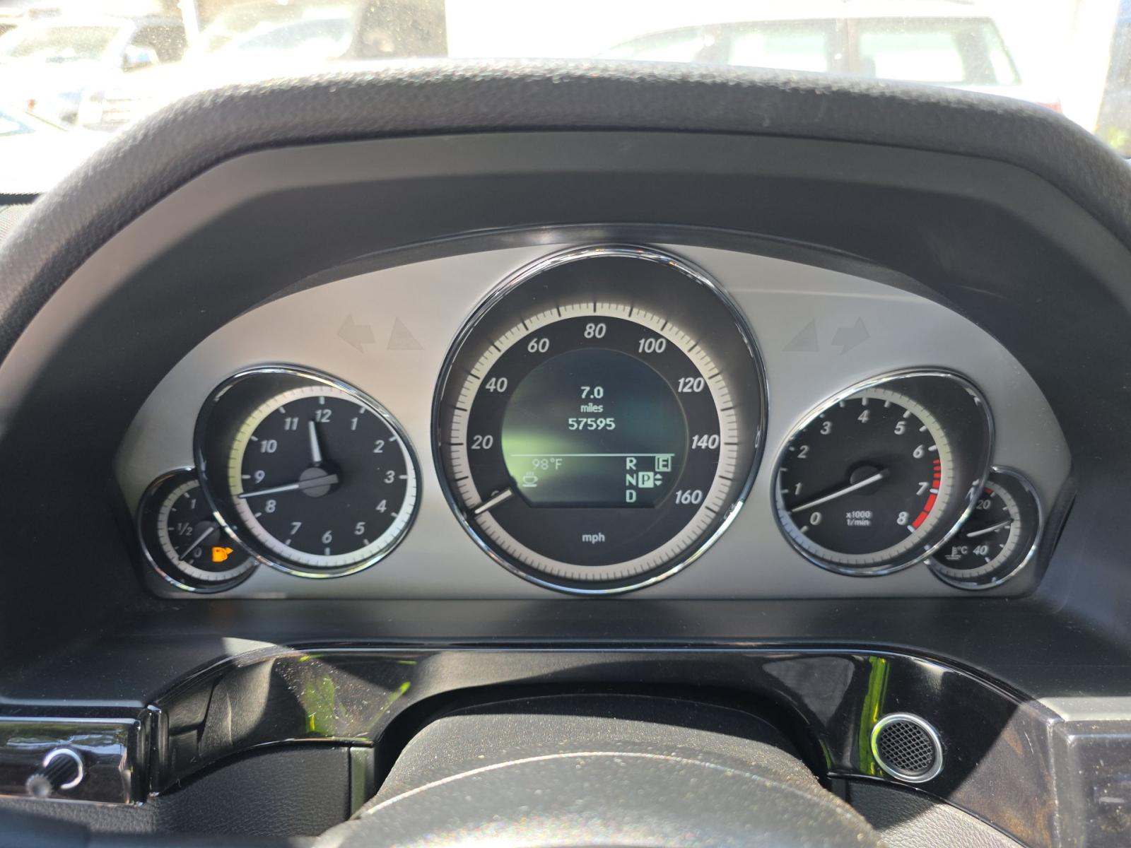 MERCEDES-BENZ E-CLASS - 9