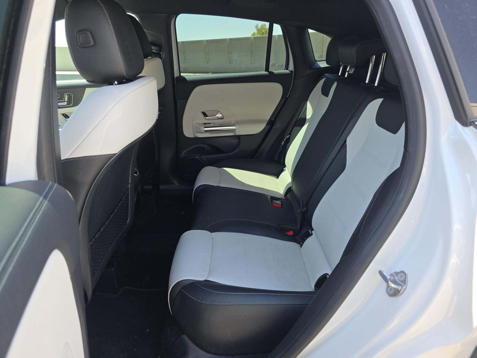 MERCEDES-BENZ GLA-CLASS - 9